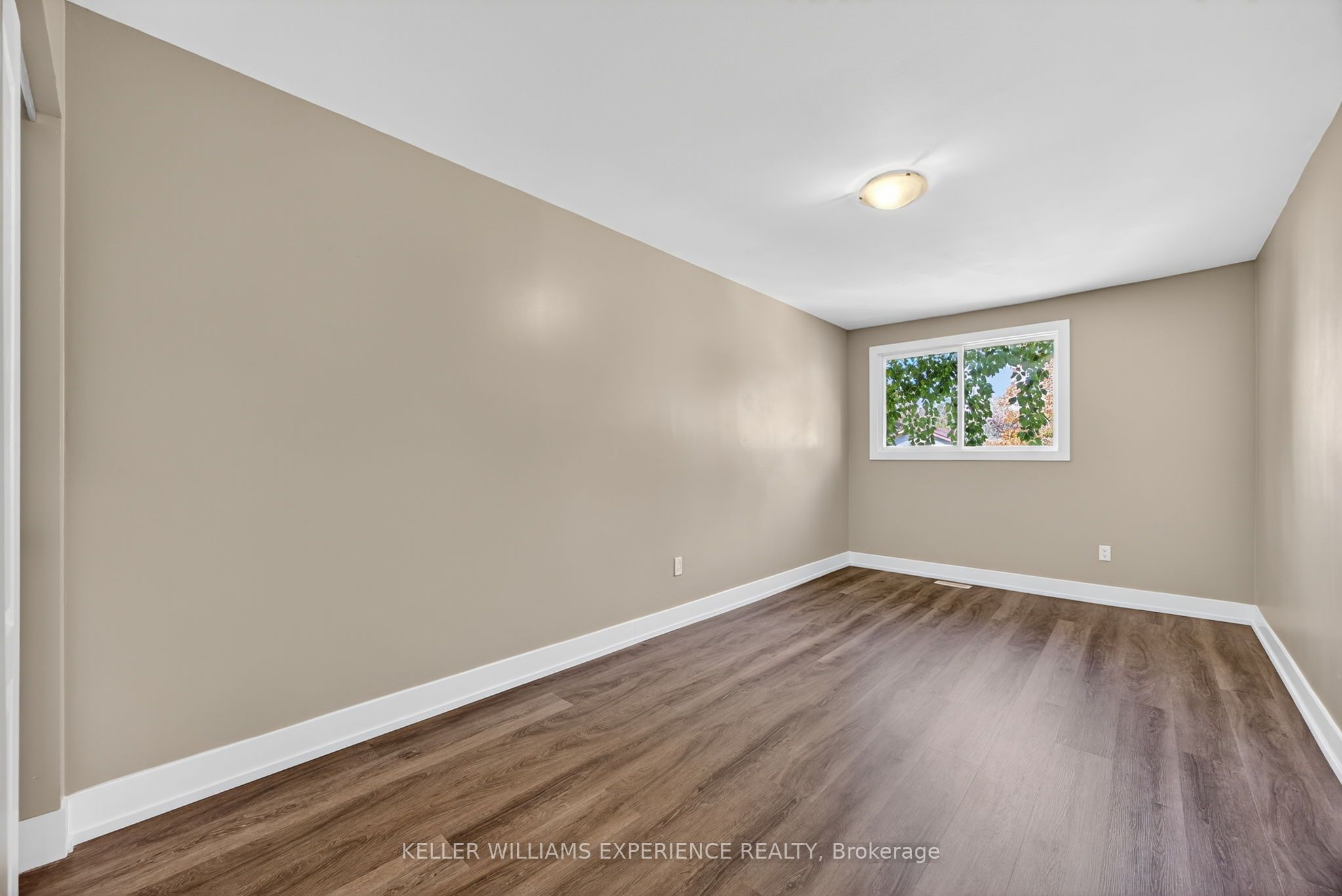 12 Lankin Boulevard #22 Property Photo 25
