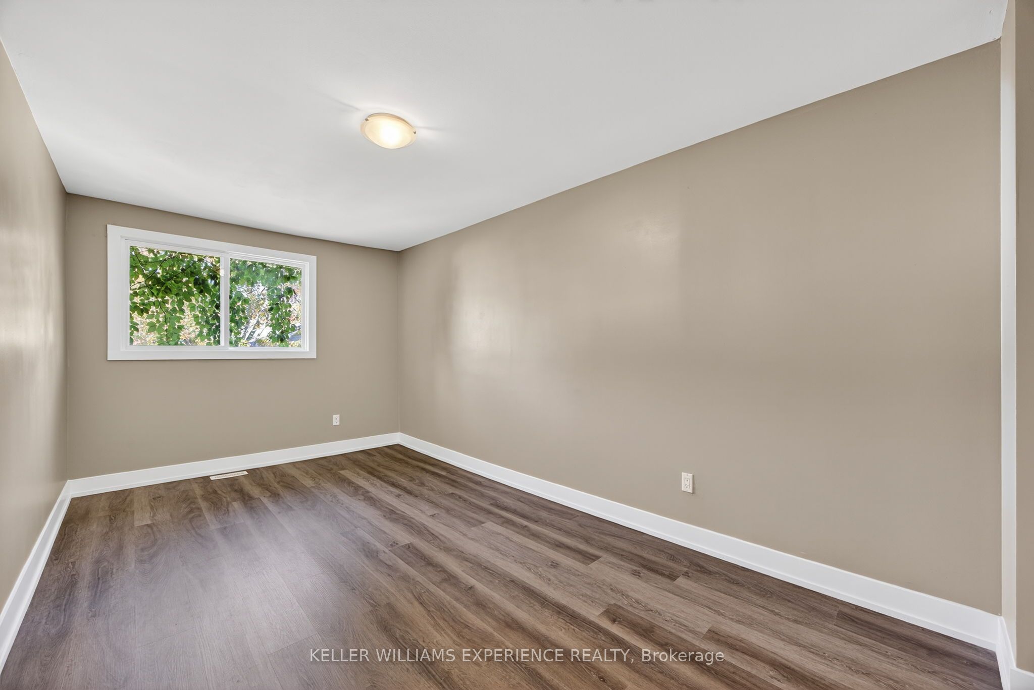 12 Lankin Boulevard #22 Property Photo 26