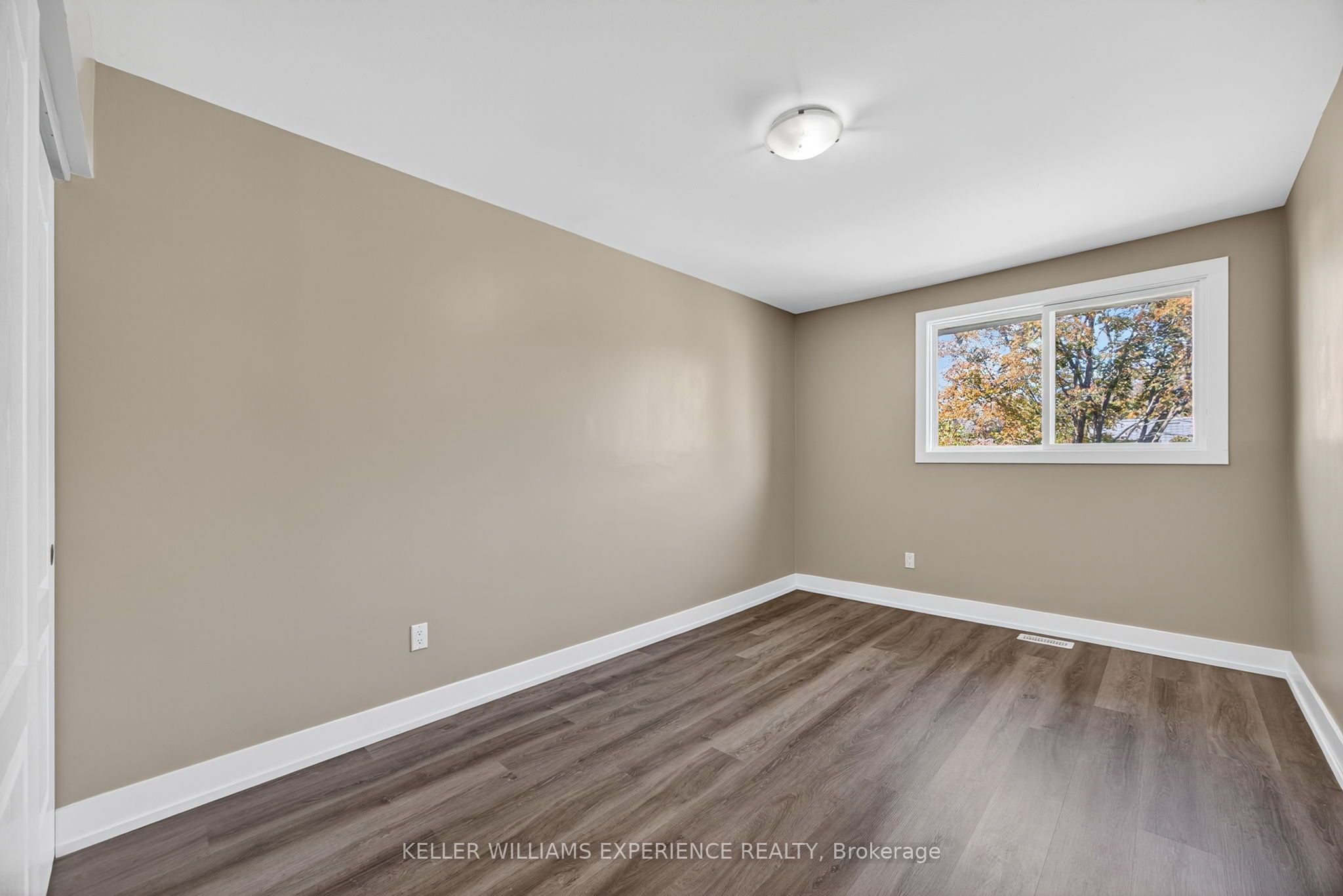 12 Lankin Boulevard #22 Property Photo 29