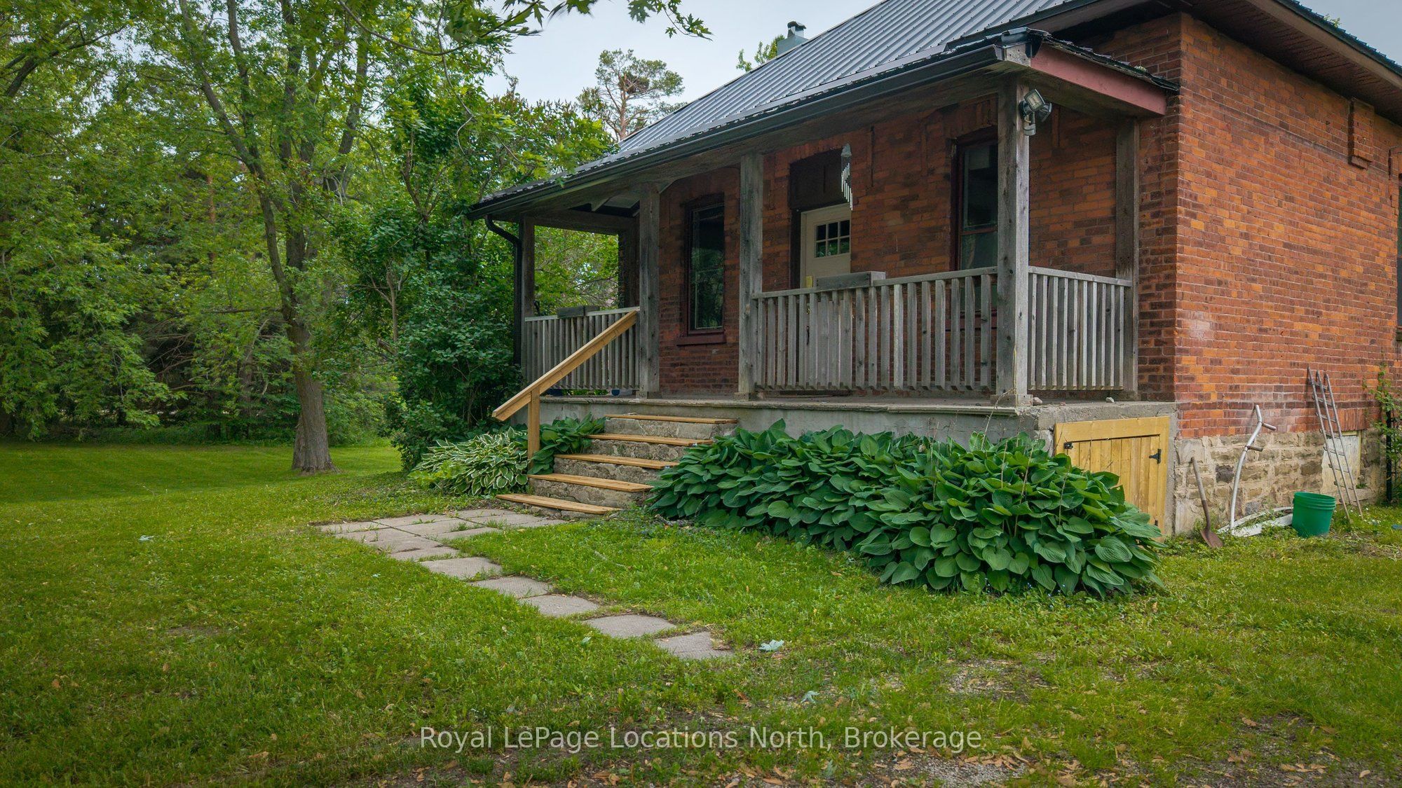 9038 County Rd 91 Road Property Photo 2