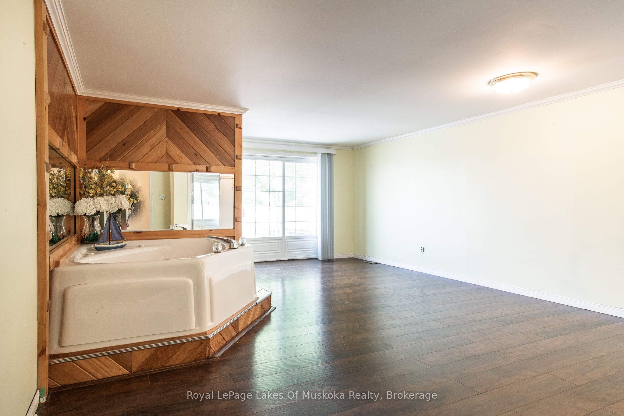 4201 Huronia Road Property Photo 29
