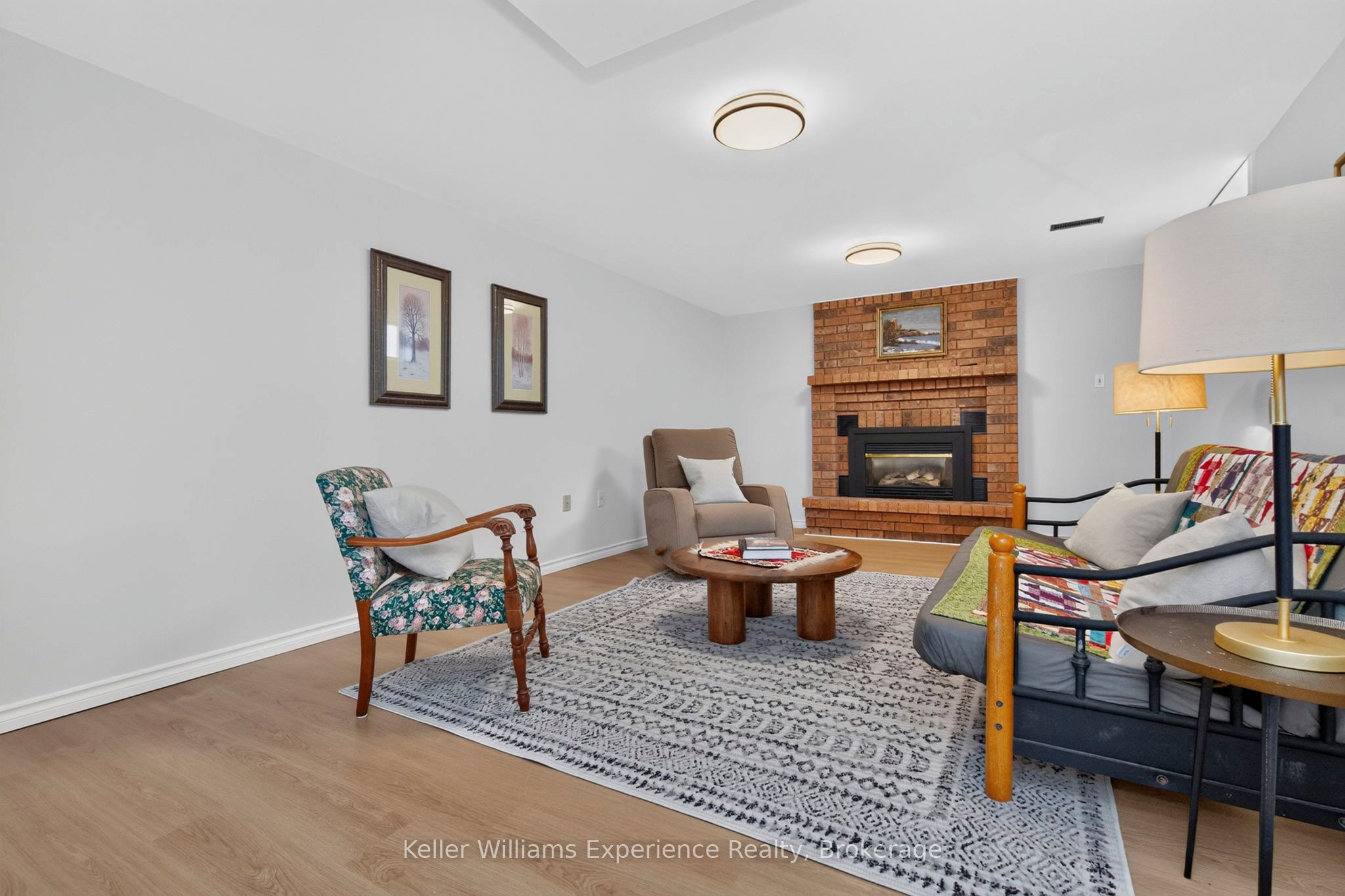 922 Playfair Road Property Photo 26
