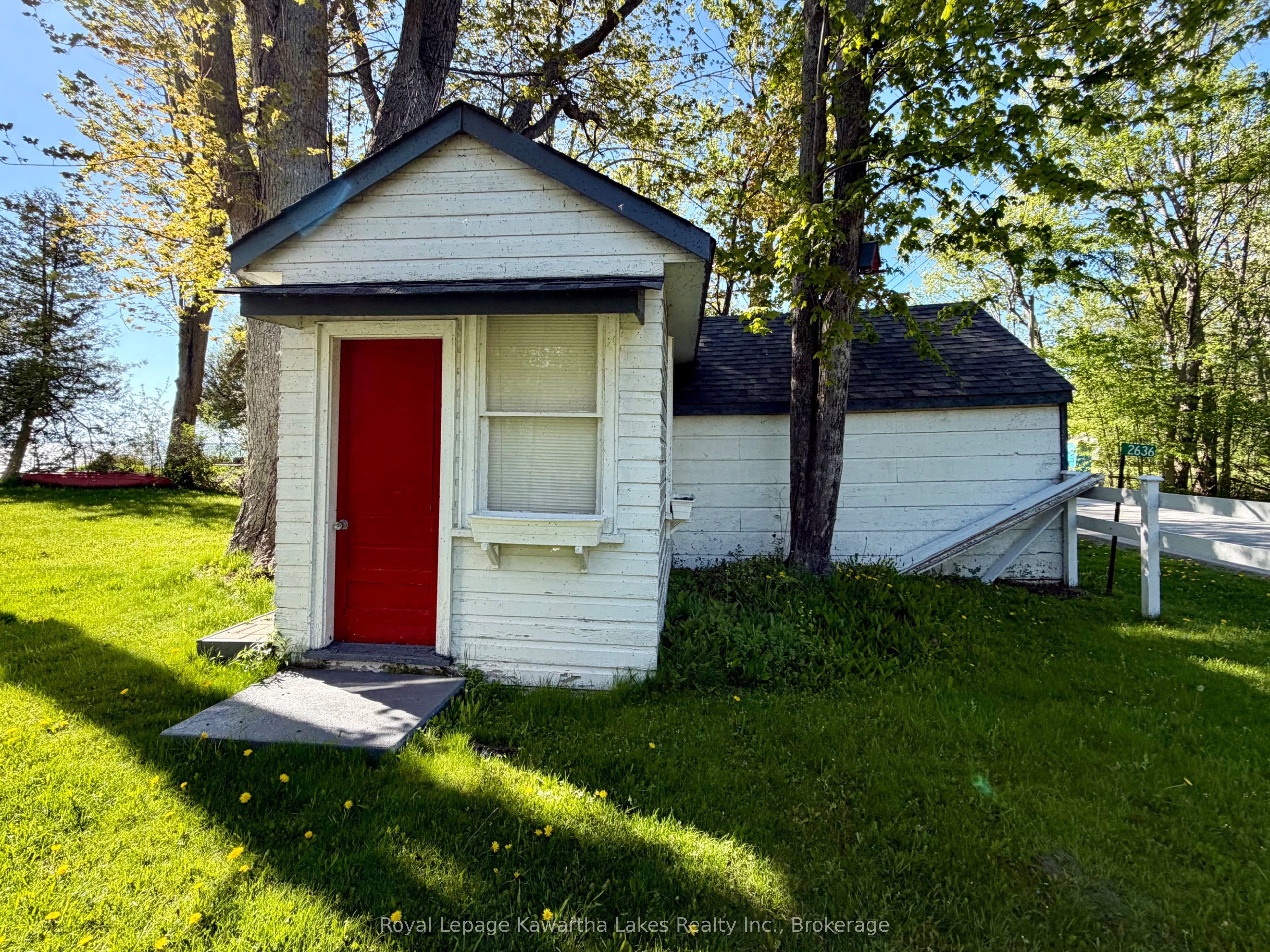 2636+ Lakeshore Drive Property Photo 10