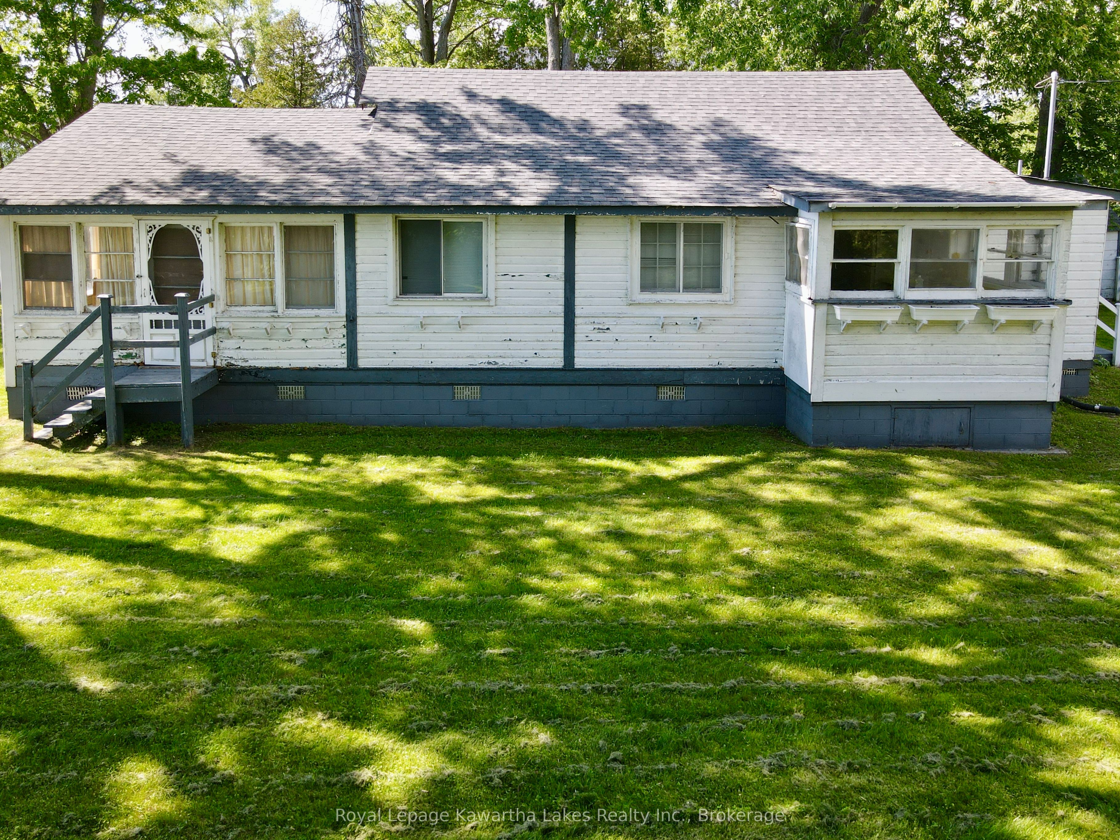 2636+ Lakeshore Drive Property Photo 14
