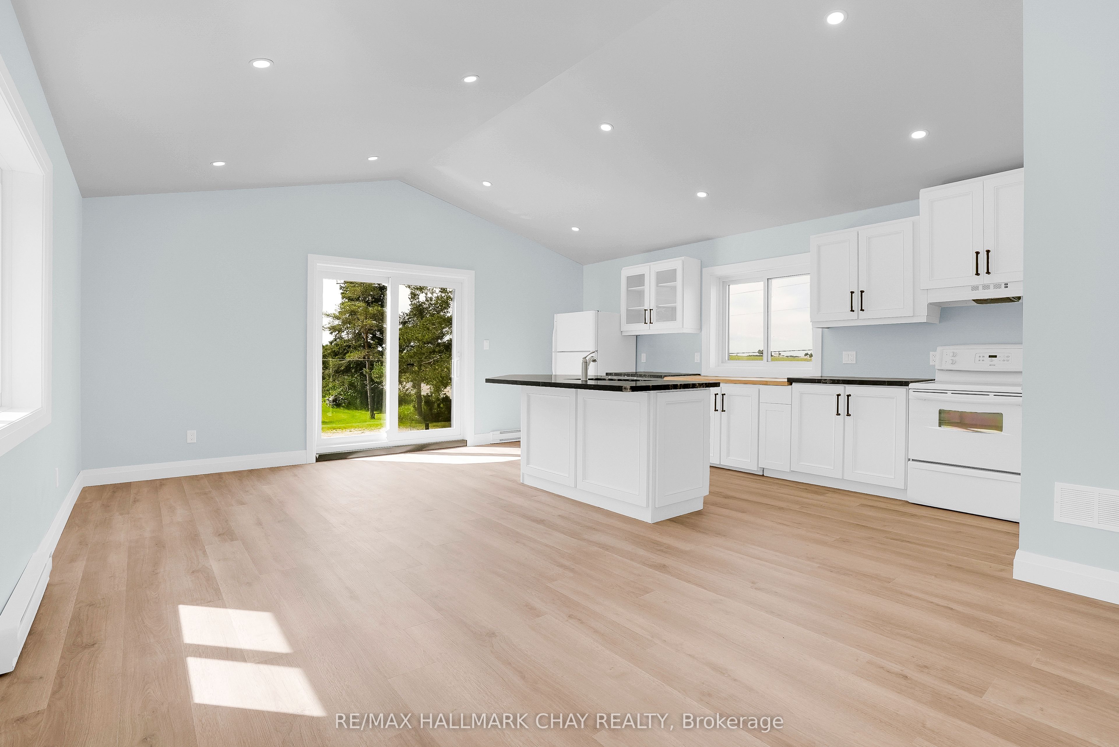 1573 County 6 Road S Property Photo 37