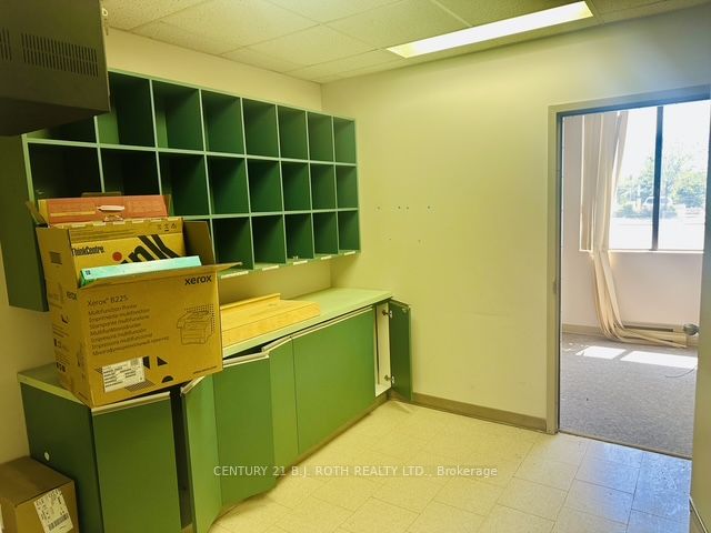 34 Simcoe Street 101 Property Photo 6