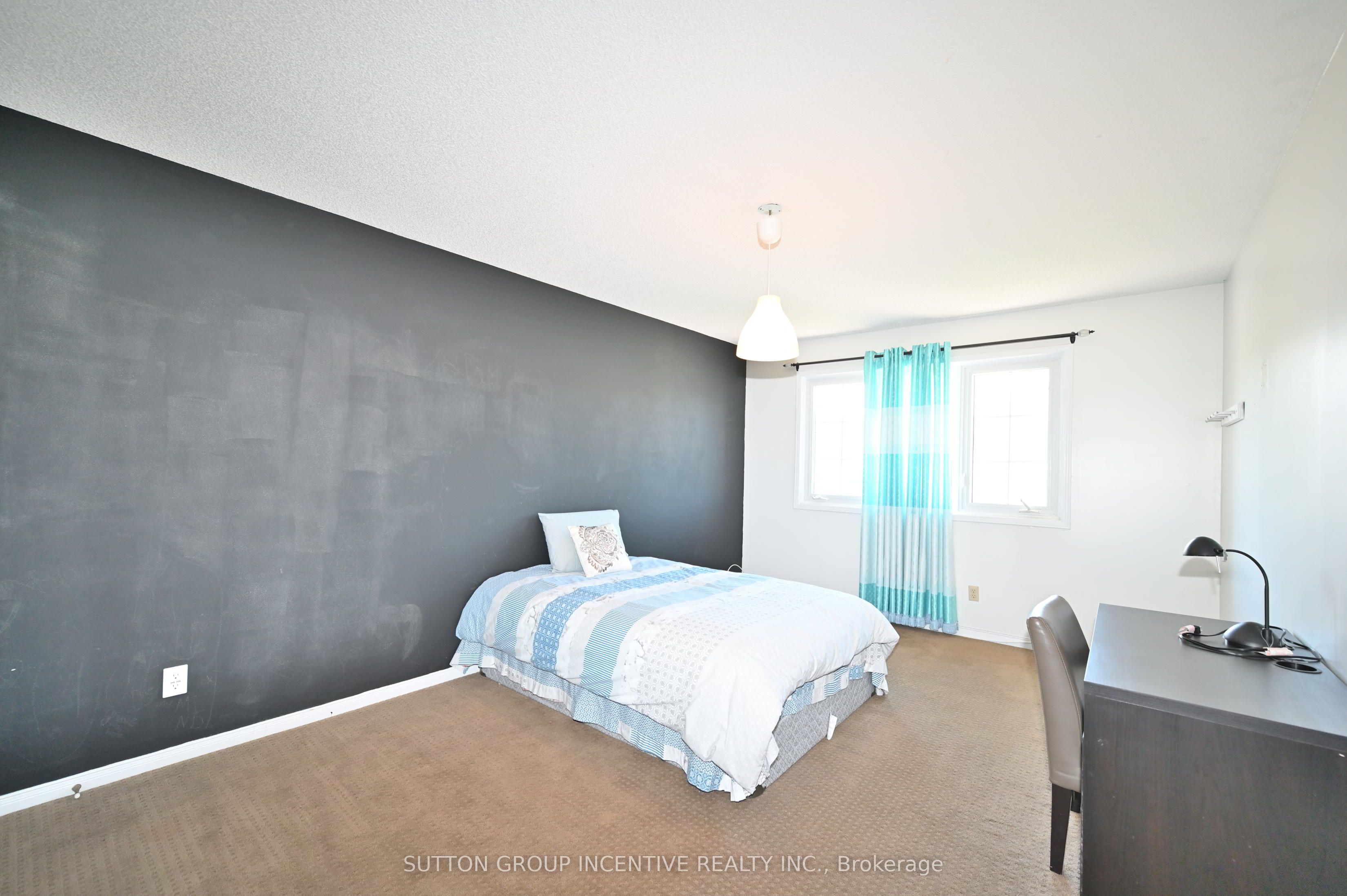 98 Cardinal Street Property Photo 33