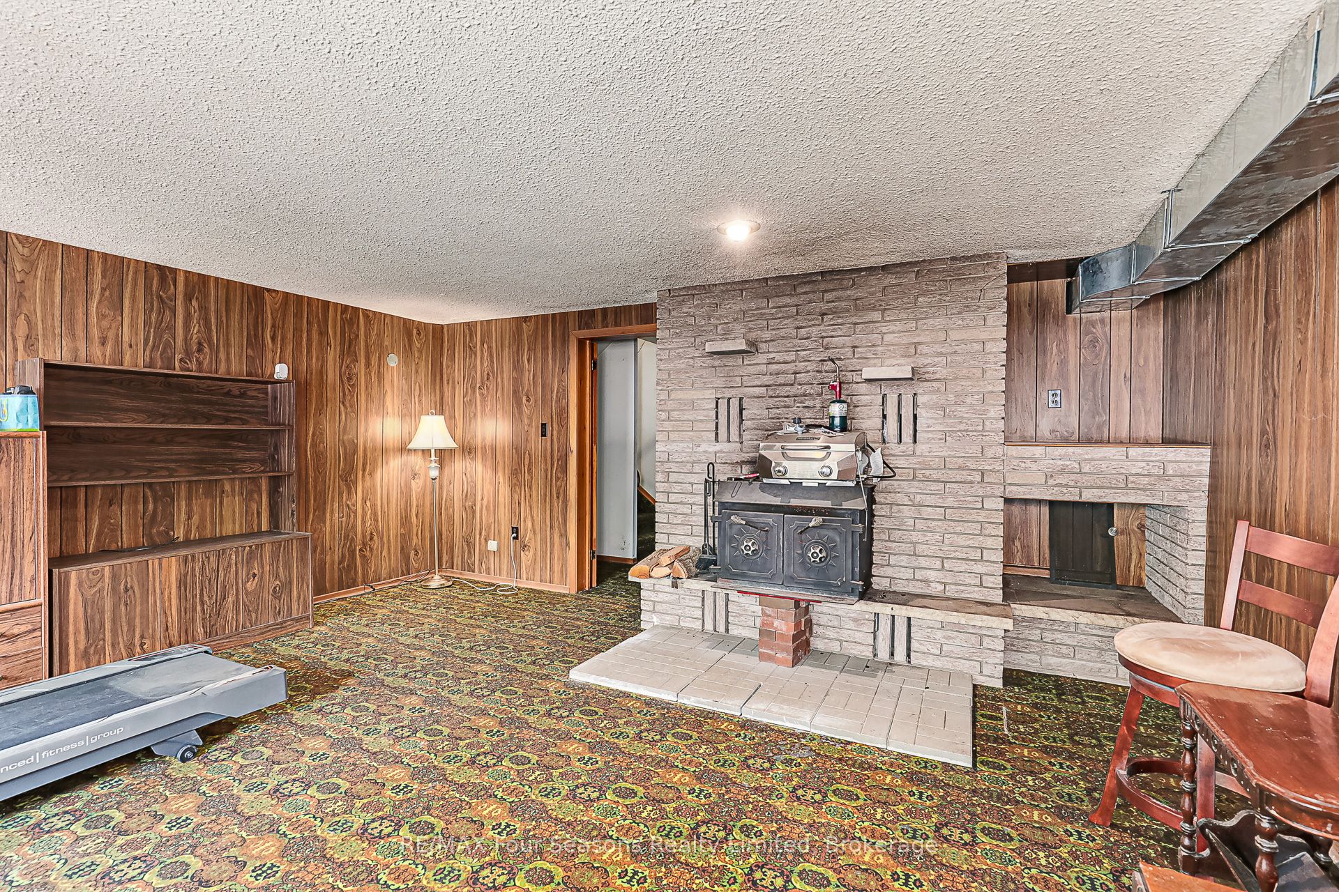 828 Oxbow Park Drive Property Photo 16