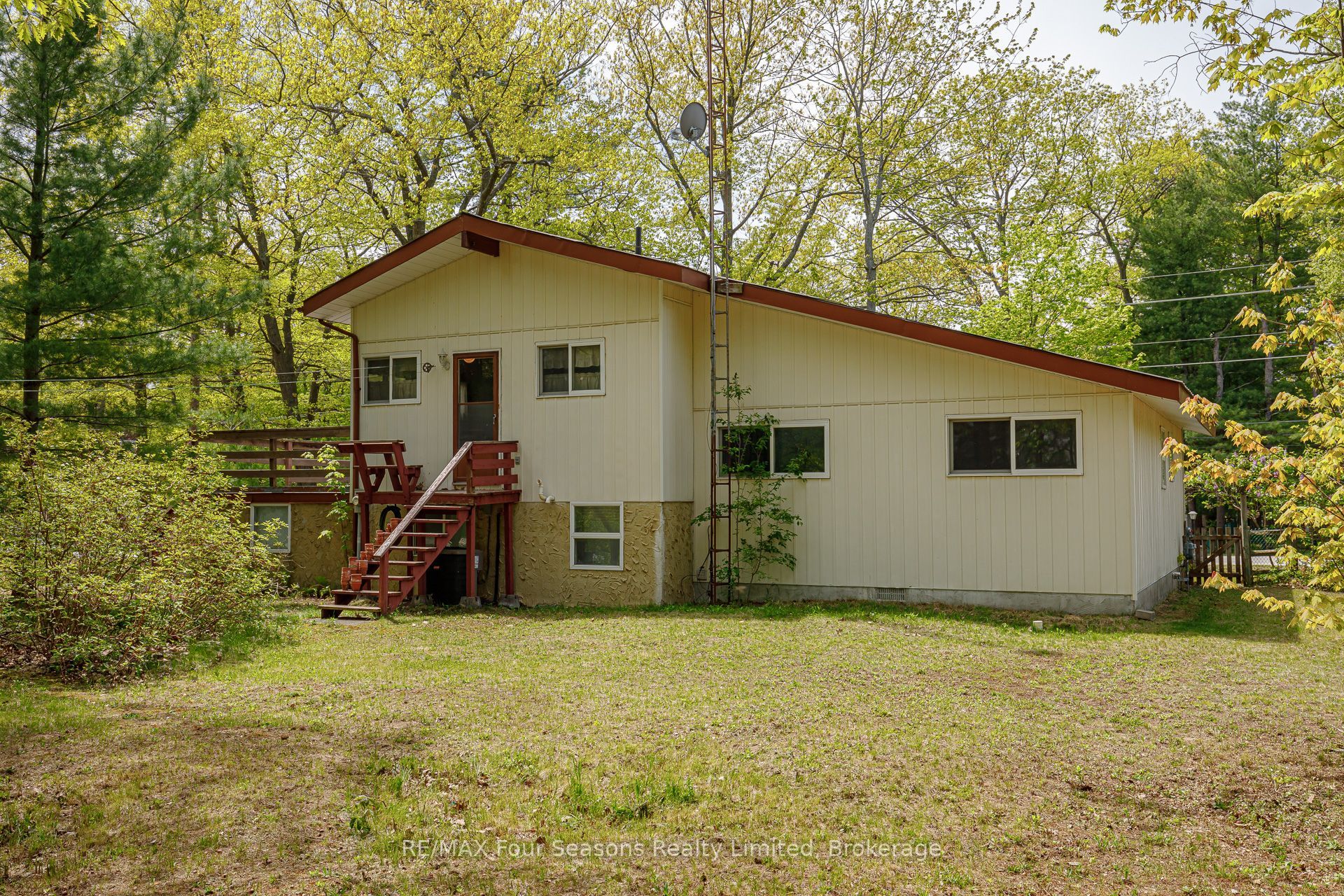 828 Oxbow Park Drive Property Photo 26