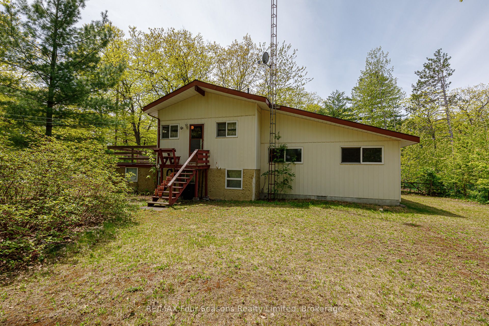 828 Oxbow Park Drive Property Photo 27