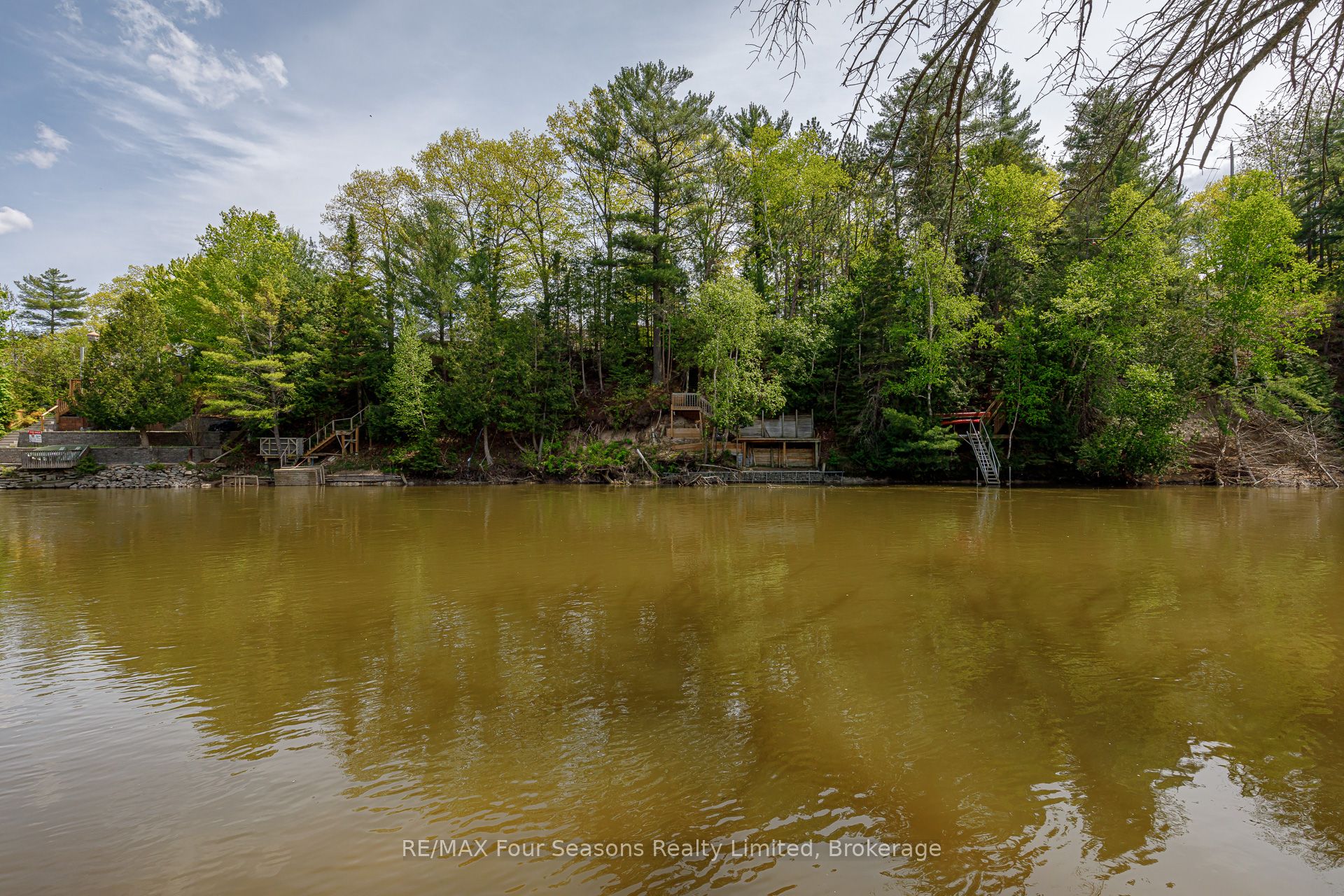 828 Oxbow Park Drive Property Photo 29