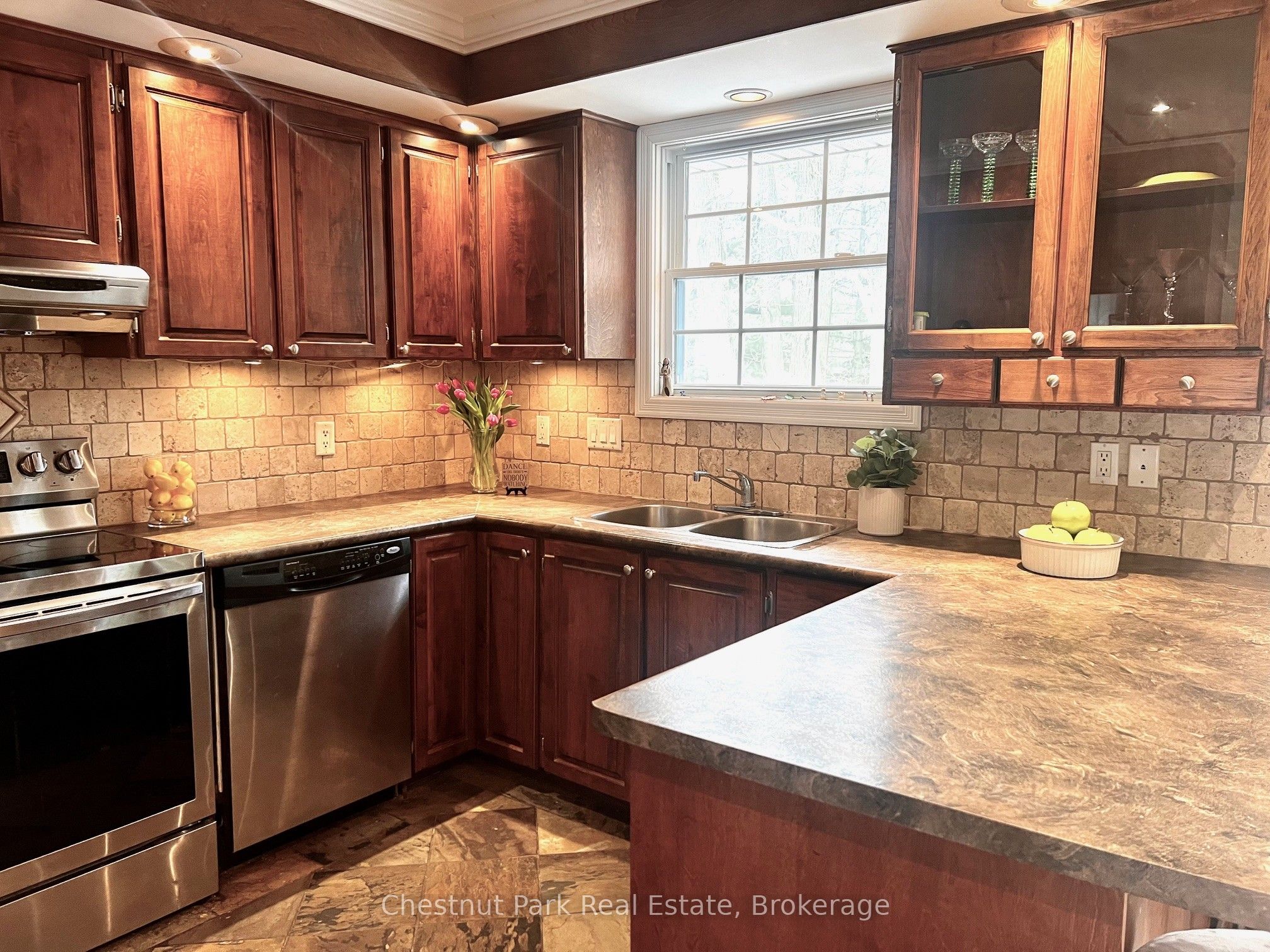 135 Christopher Avenue Property Photo 4