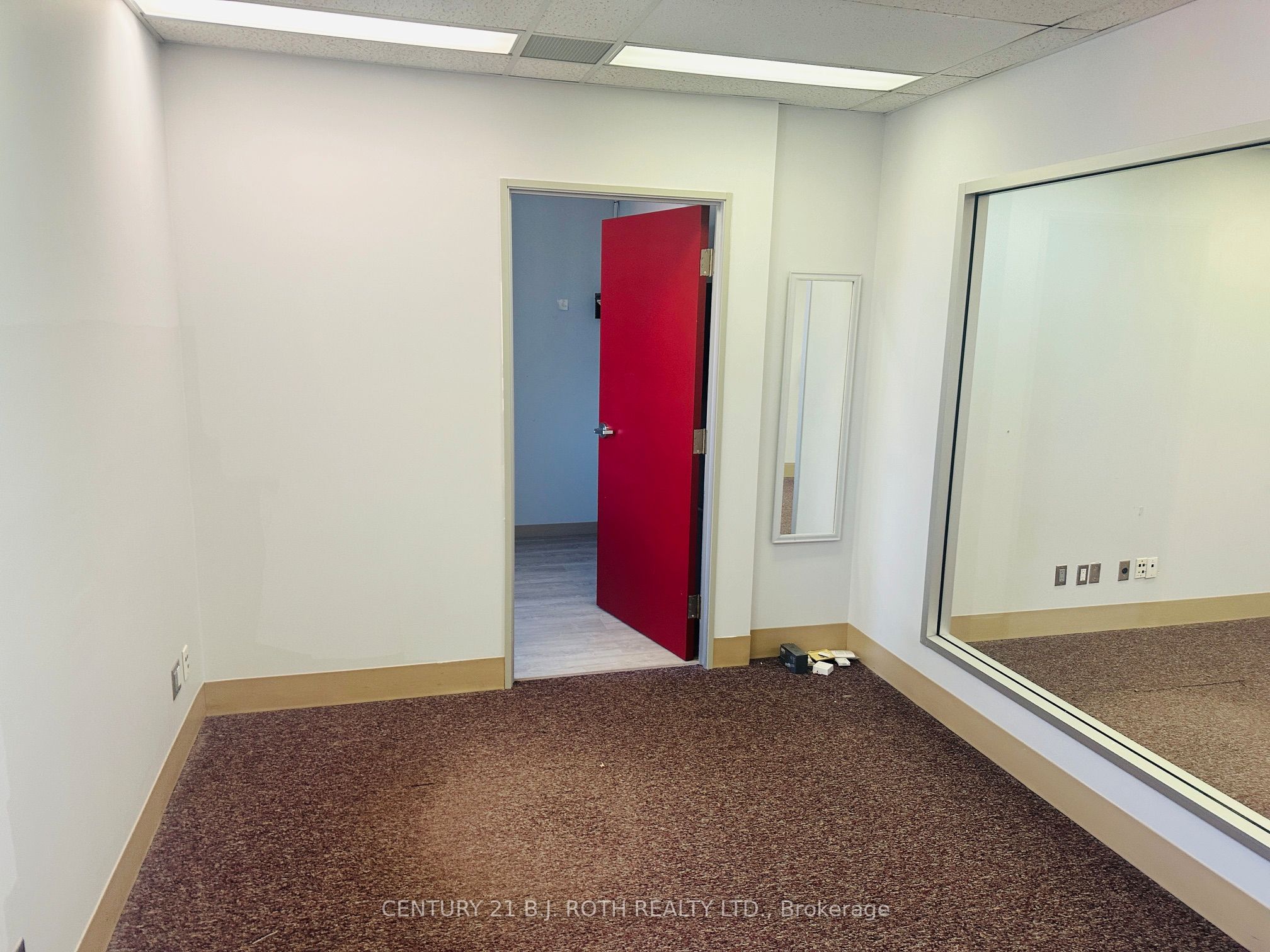 34 Simcoe Street 301 Property Photo 20
