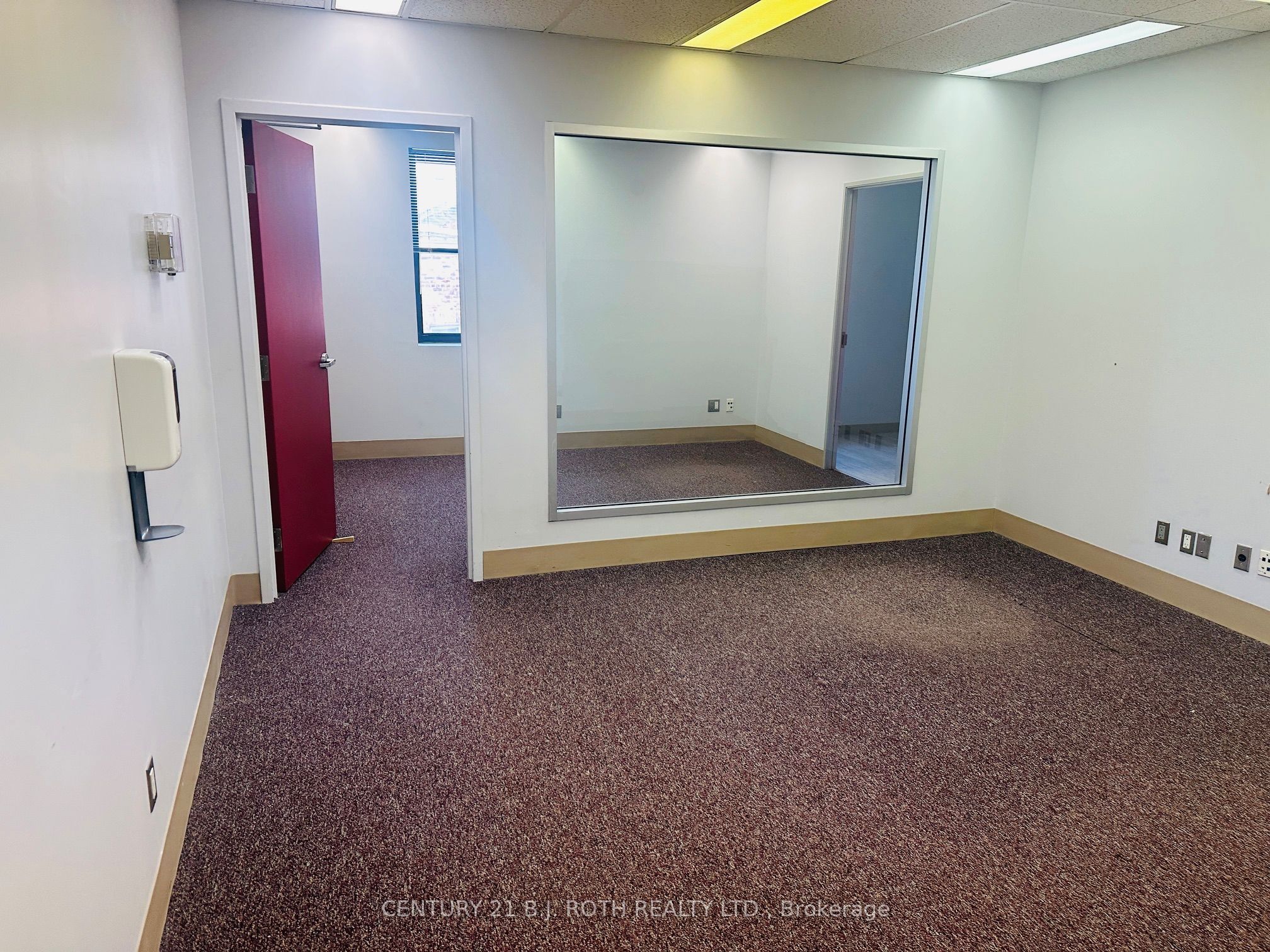 34 Simcoe Street 301 Property Photo 22