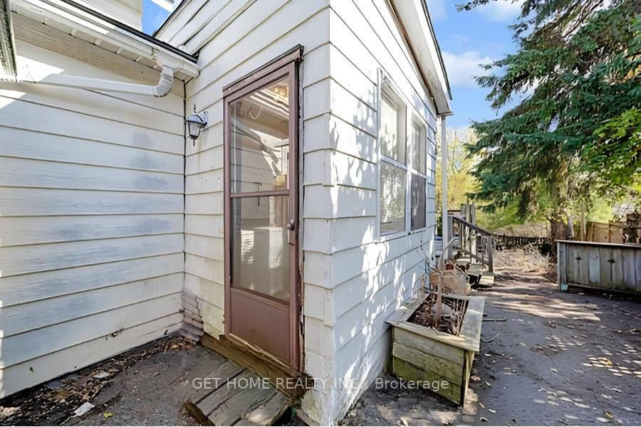 173 Barrie Road Property Photo 24