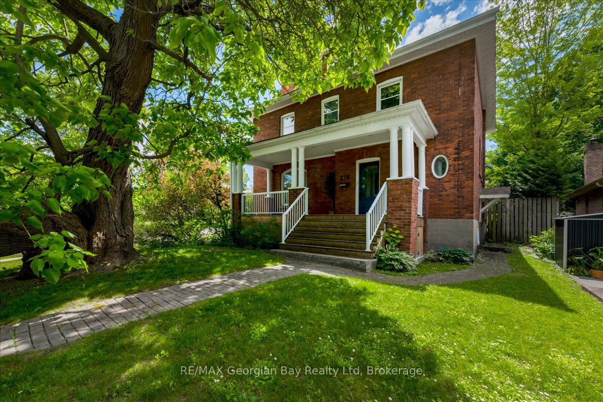 238 Sixth Street Property Photo 1