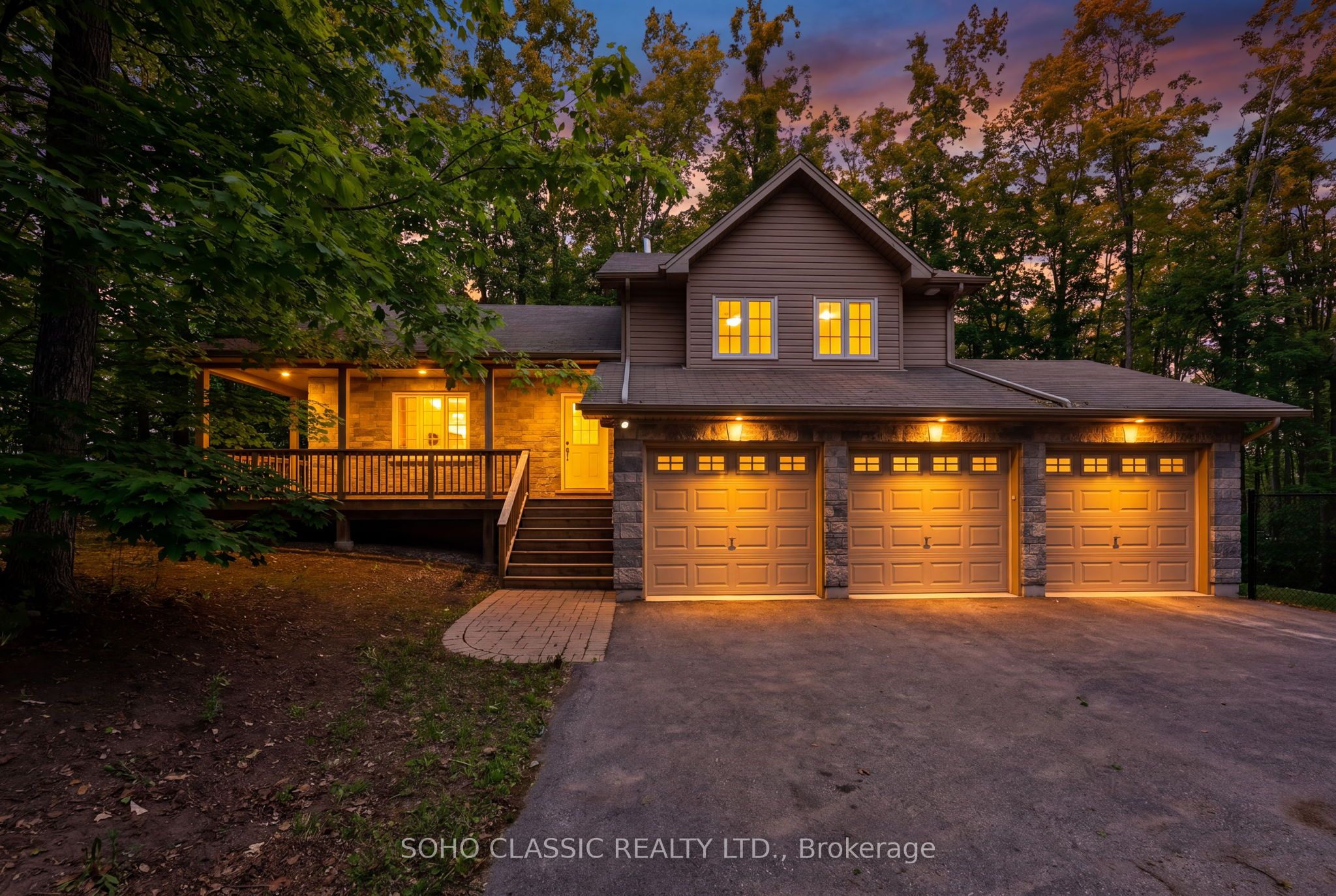 16 Oneida Avenue Property Photo 2