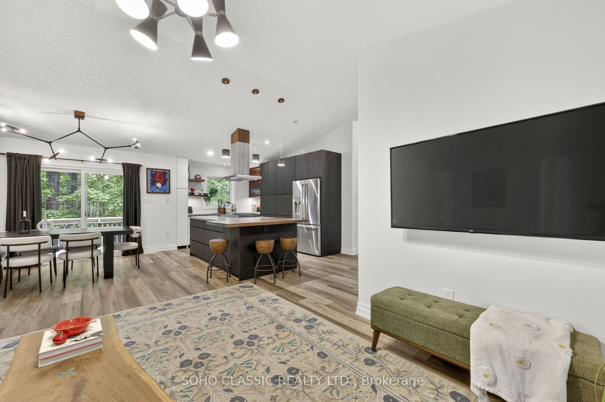 16 Oneida Avenue Property Photo 18