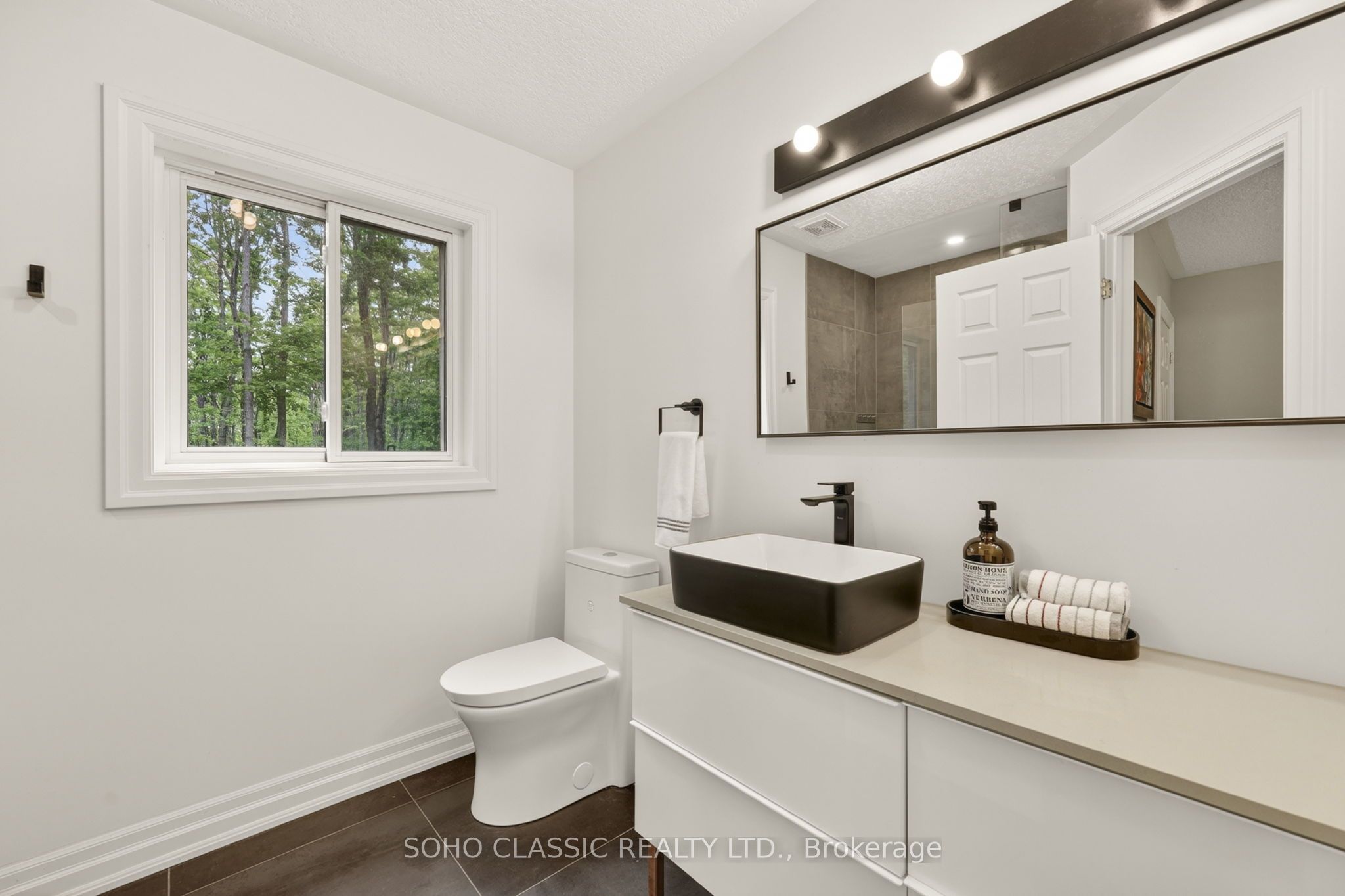 16 Oneida Avenue Property Photo 21