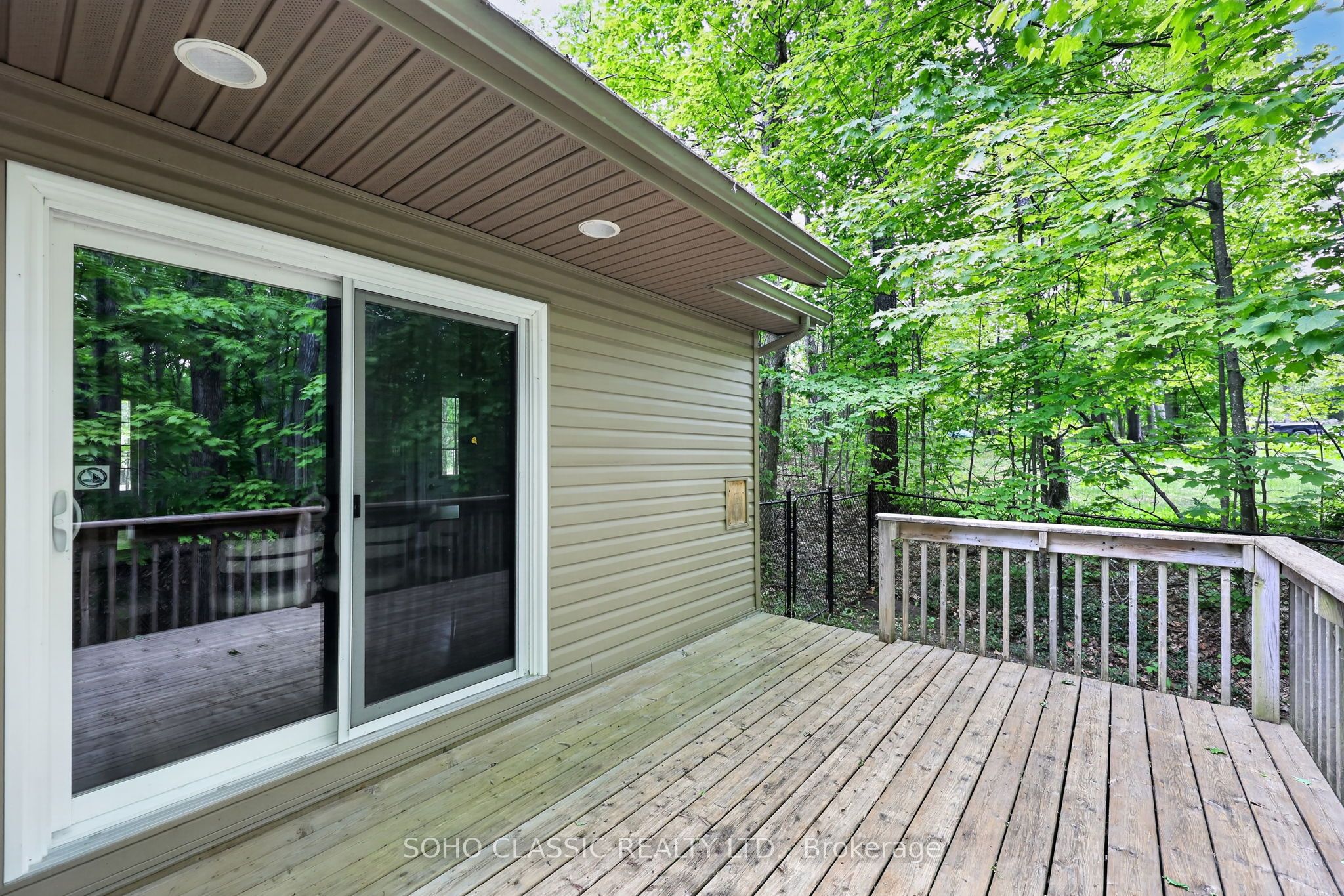 16 Oneida Avenue Property Photo 30