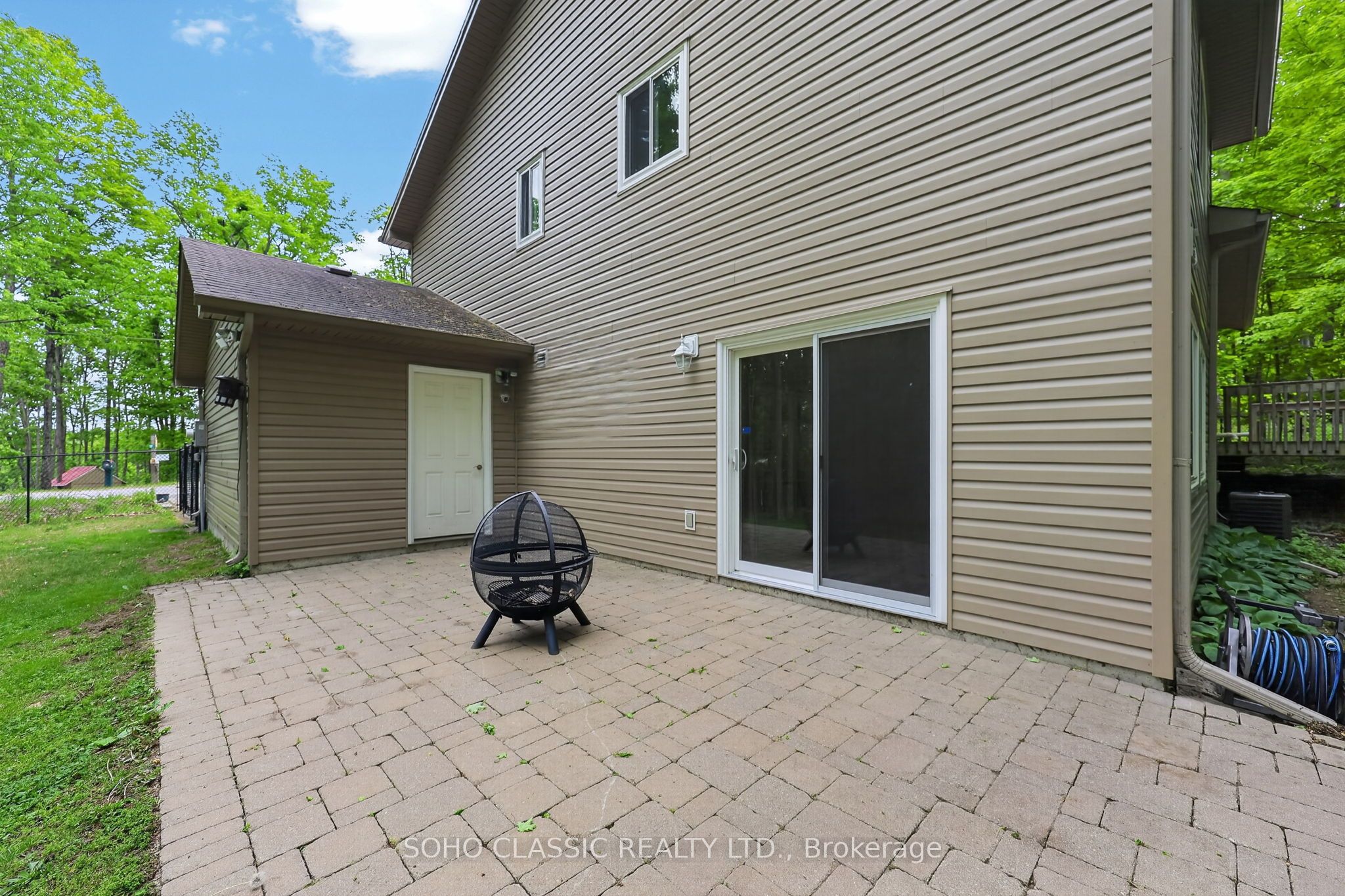16 Oneida Avenue Property Photo 31