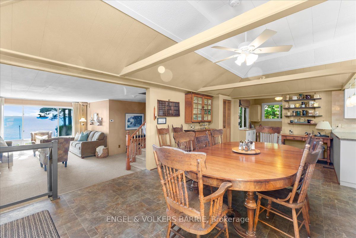 1784 Tiny Beaches Road S Property Photo 7