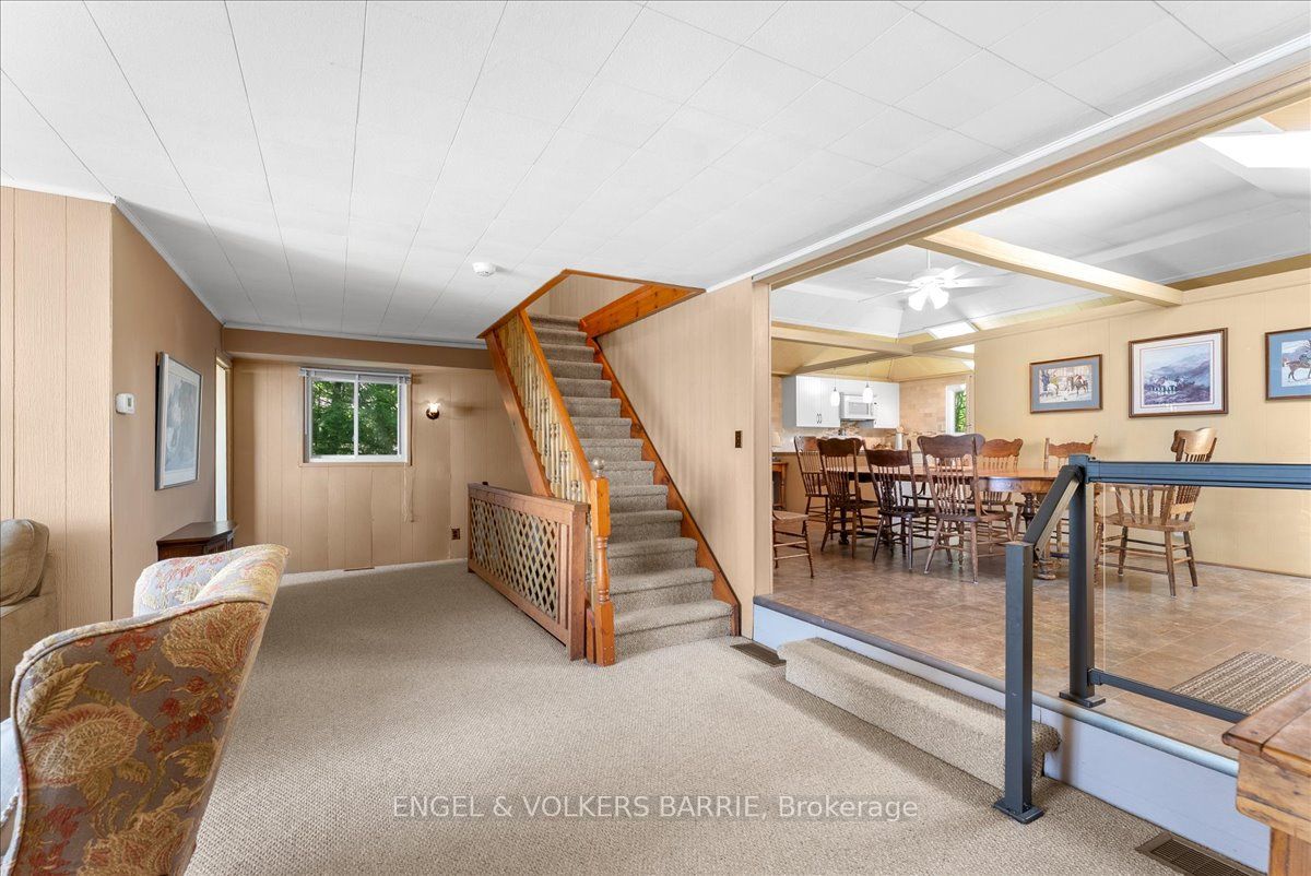 1784 Tiny Beaches Road S Property Photo 17