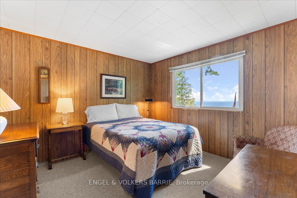 1784 Tiny Beaches Road S Property Photo 18