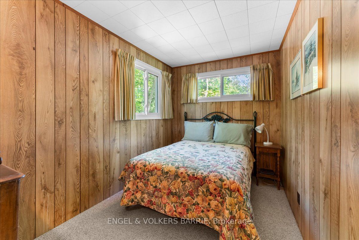 1784 Tiny Beaches Road S Property Photo 20