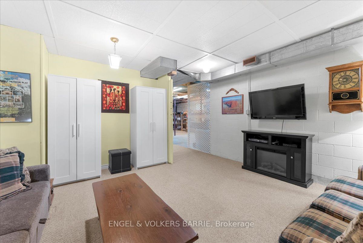 1784 Tiny Beaches Road S Property Photo 25