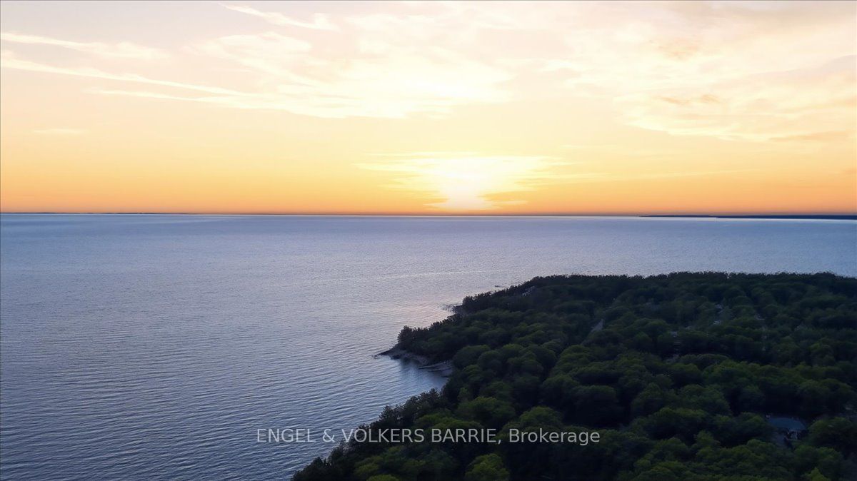 1784 Tiny Beaches Road S Property Photo 32