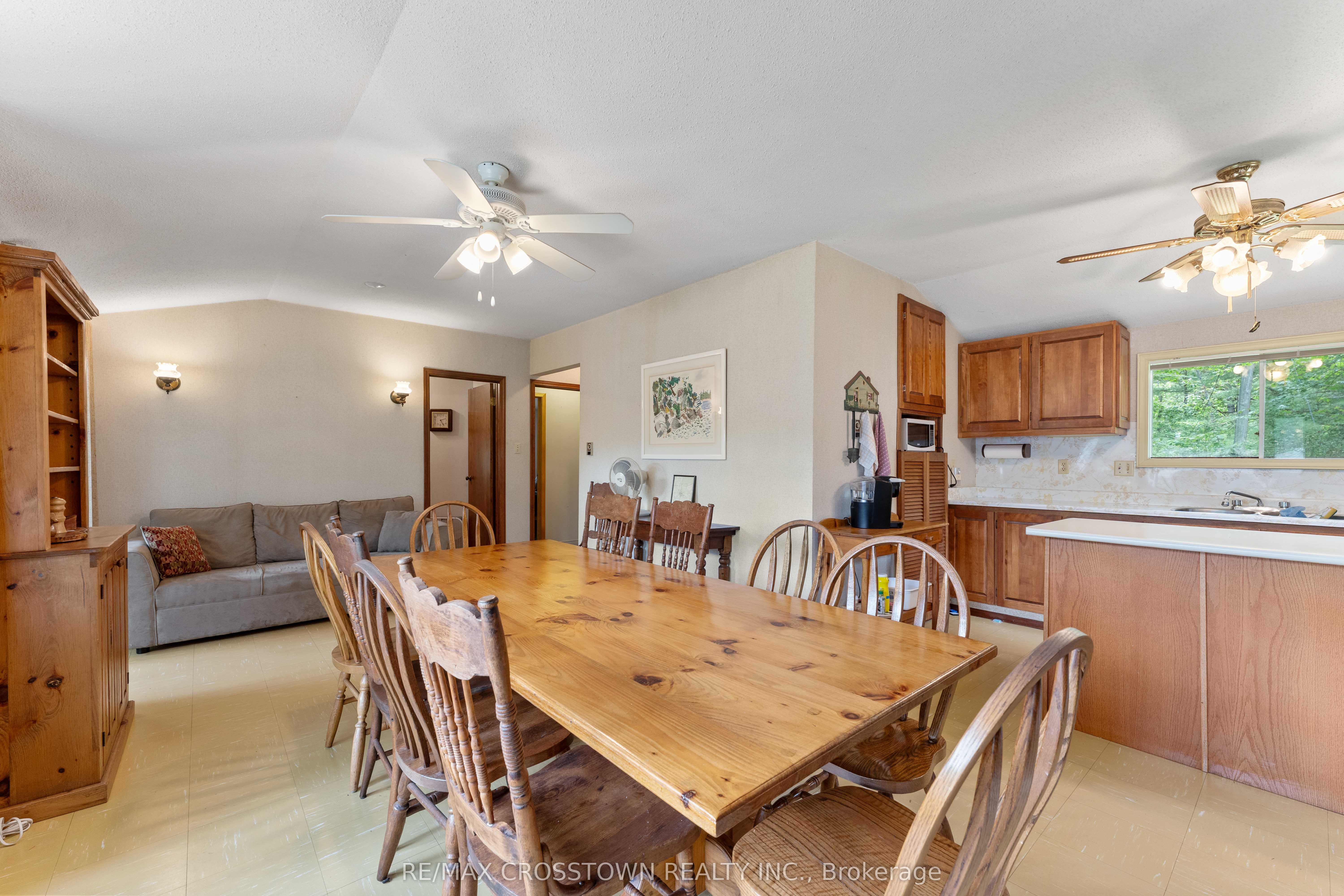 3355 Riverdale Drive Property Photo 10