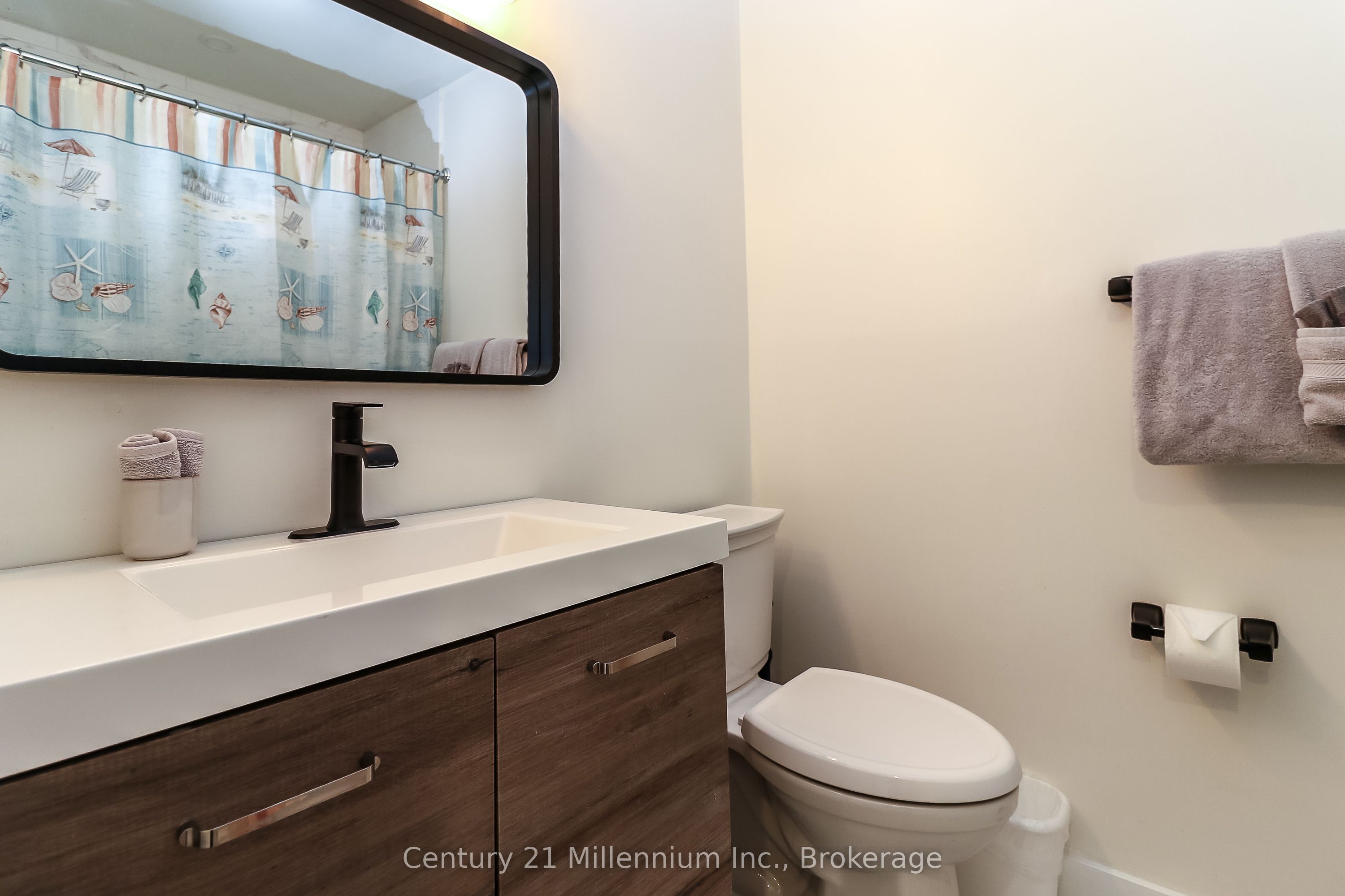 194 Escarpment Crescent Property Photo 27