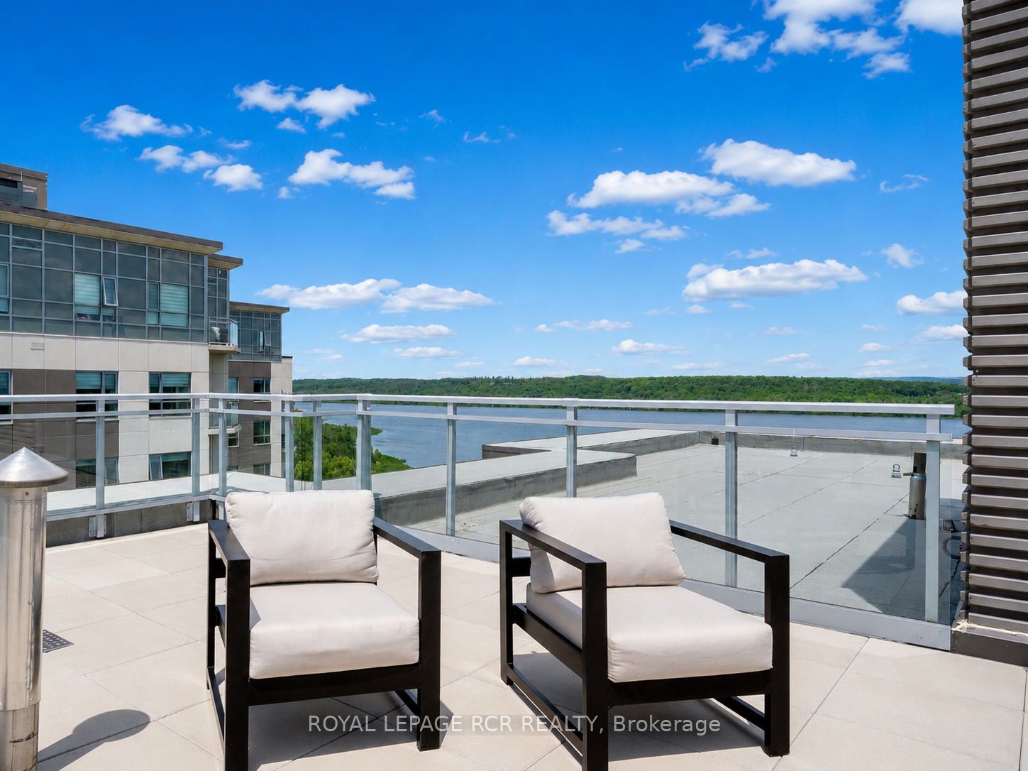 58 Lakeside Terrace 1112 Property Photo 27