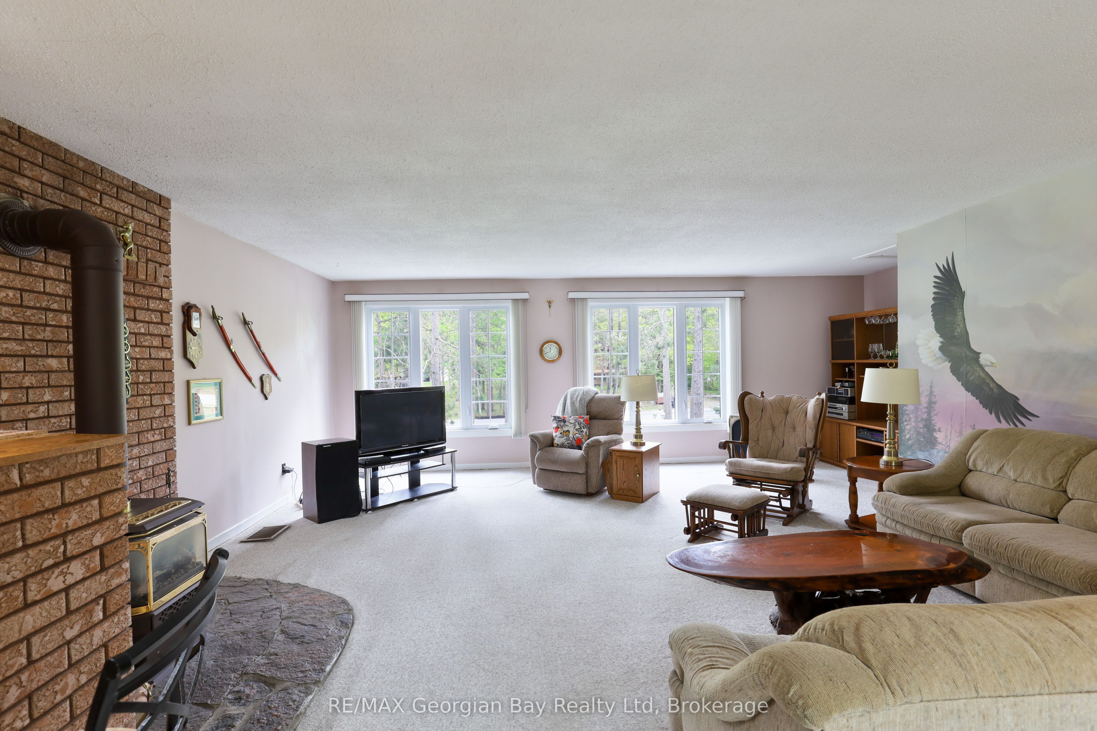 1 Lindale Avenue Property Photo 24