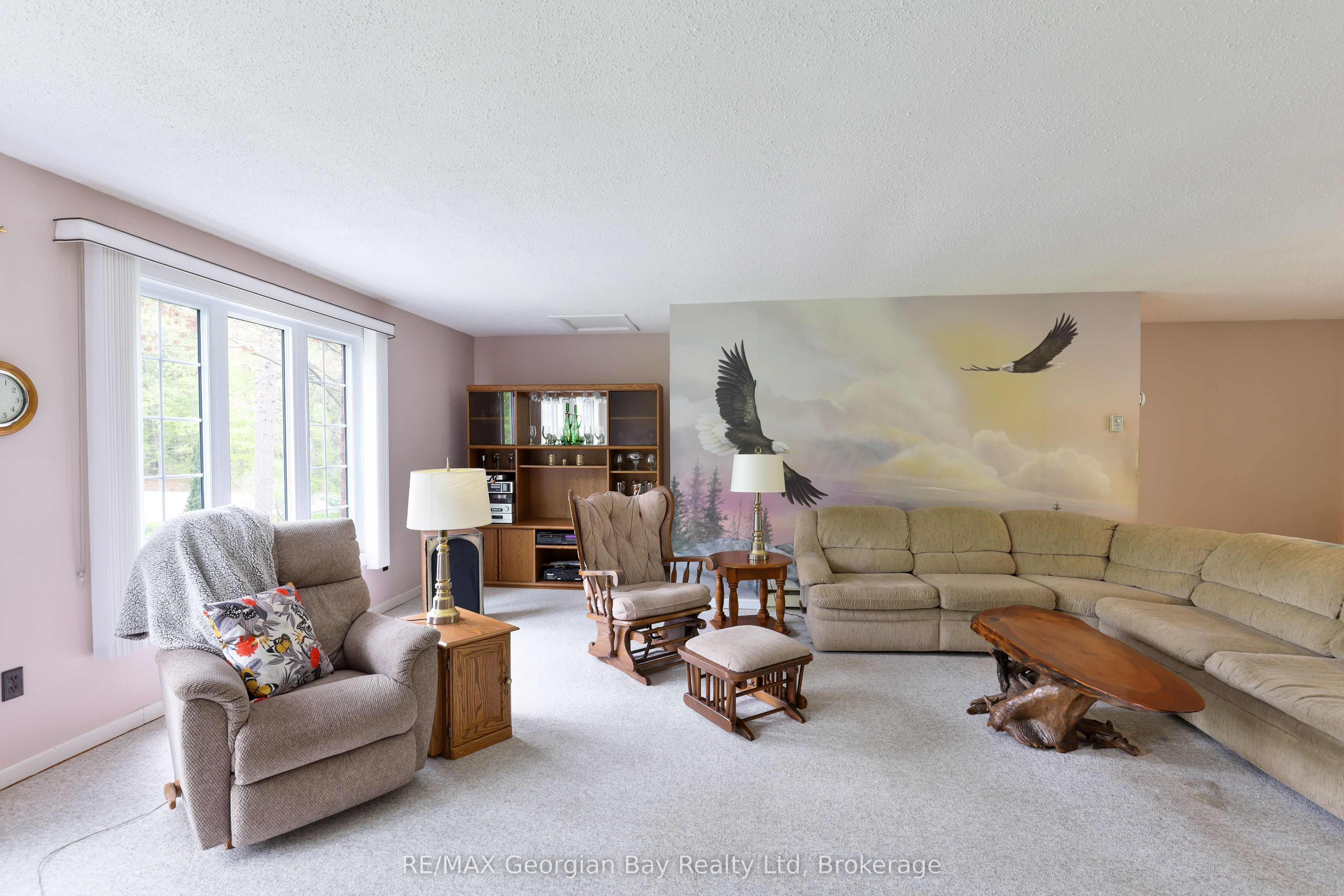 1 Lindale Avenue Property Photo 25