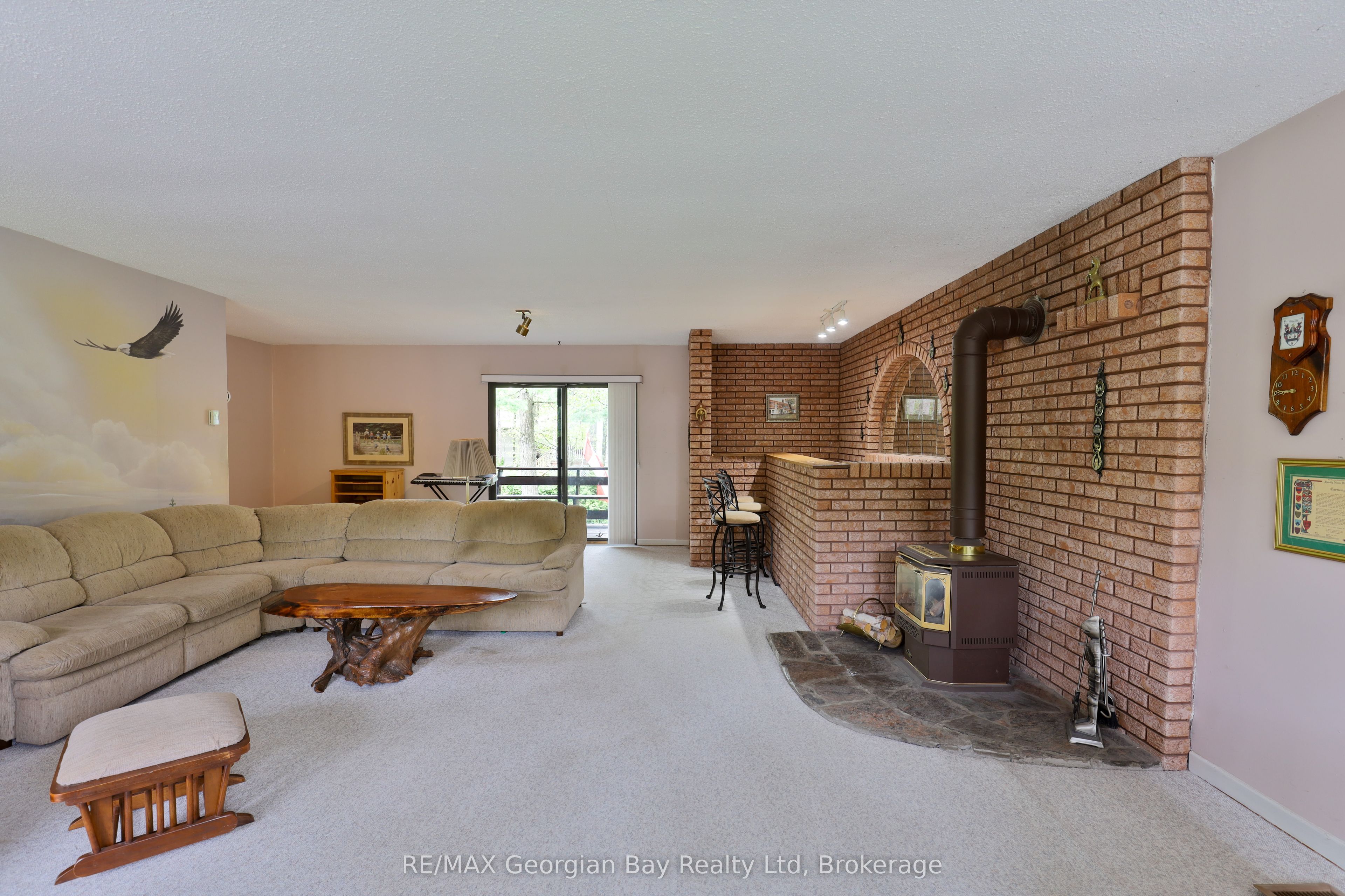 1 Lindale Avenue Property Photo 26