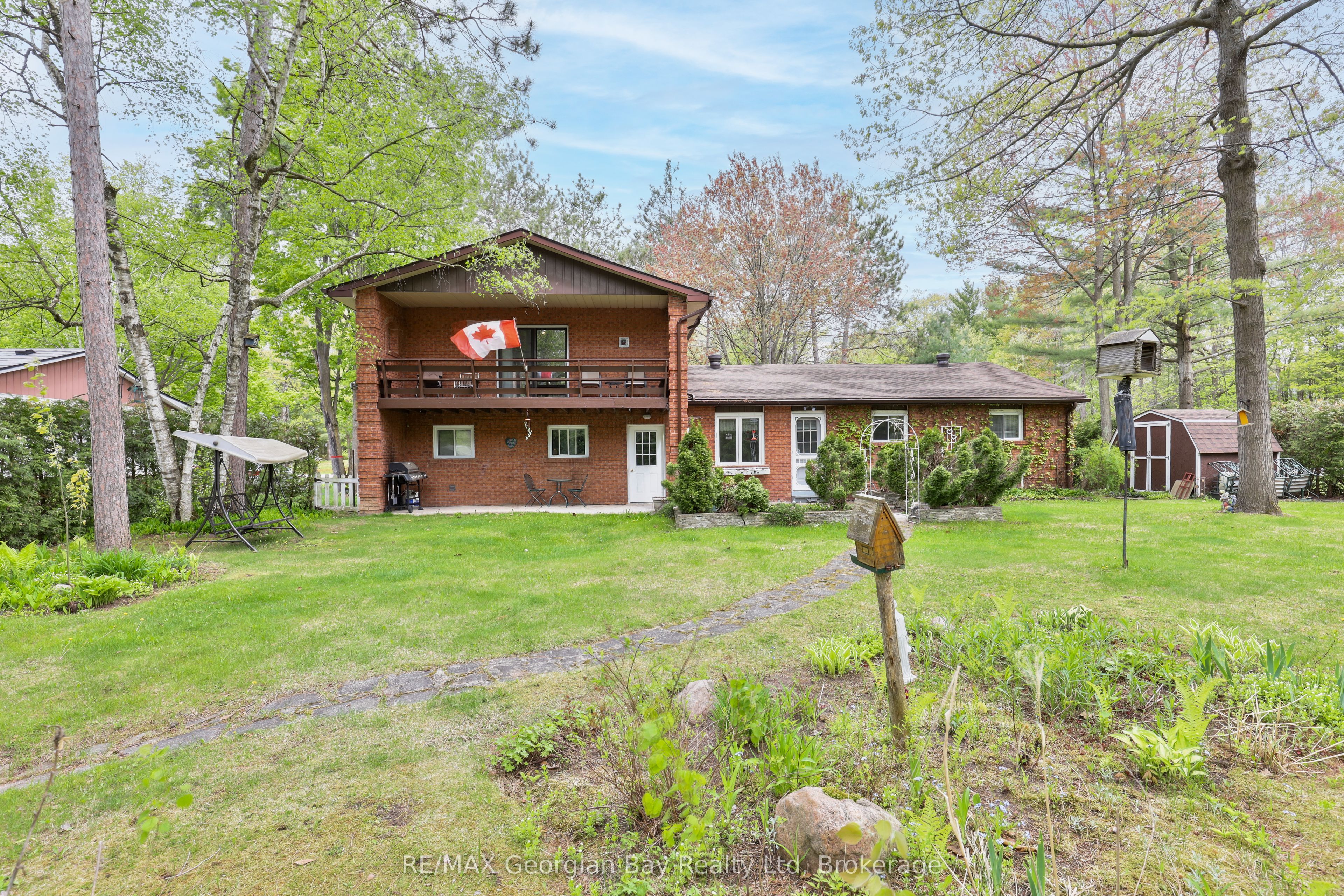 1 Lindale Avenue Property Photo 36