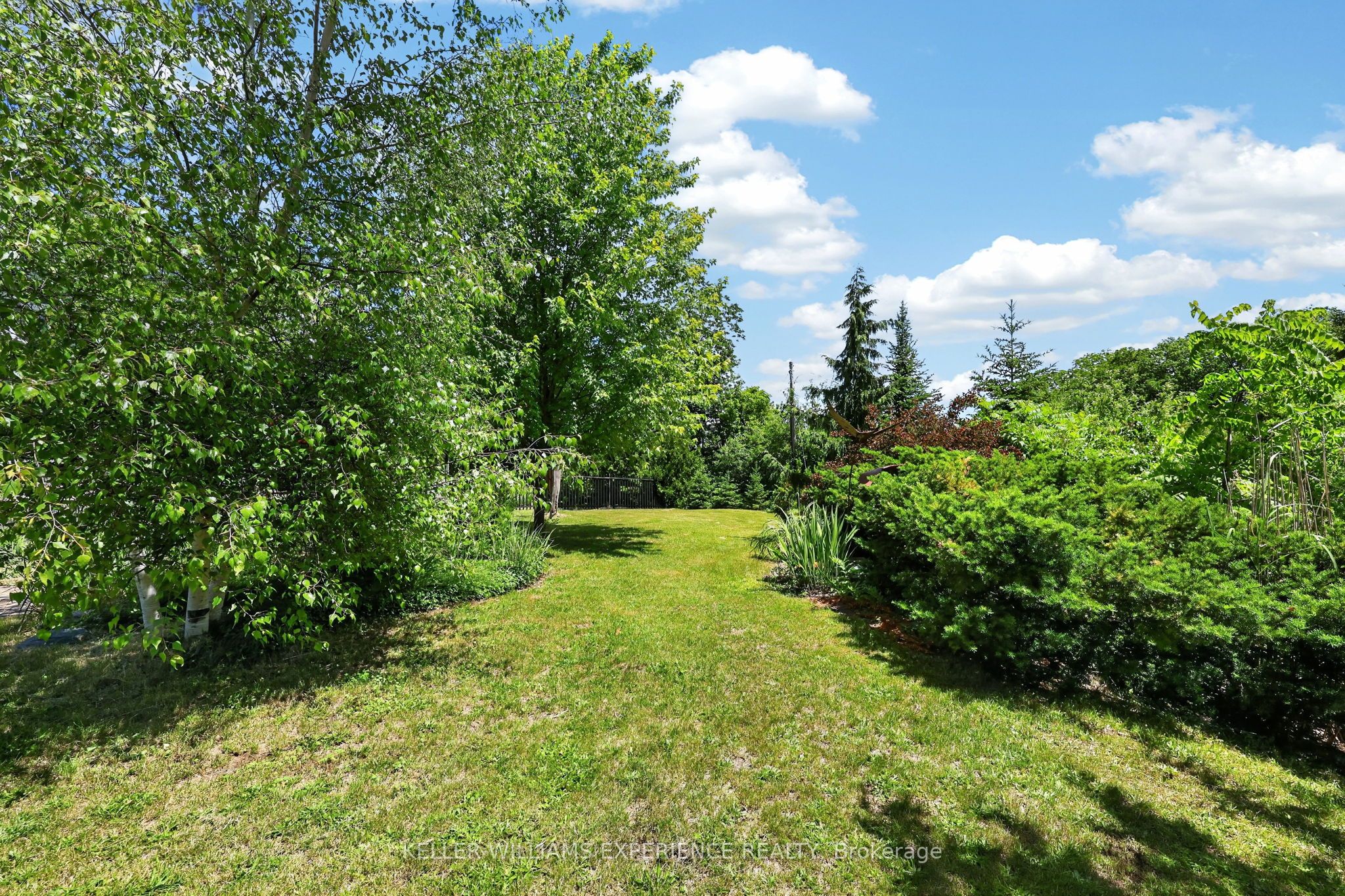 68 Royal Oak Drive Property Photo 37