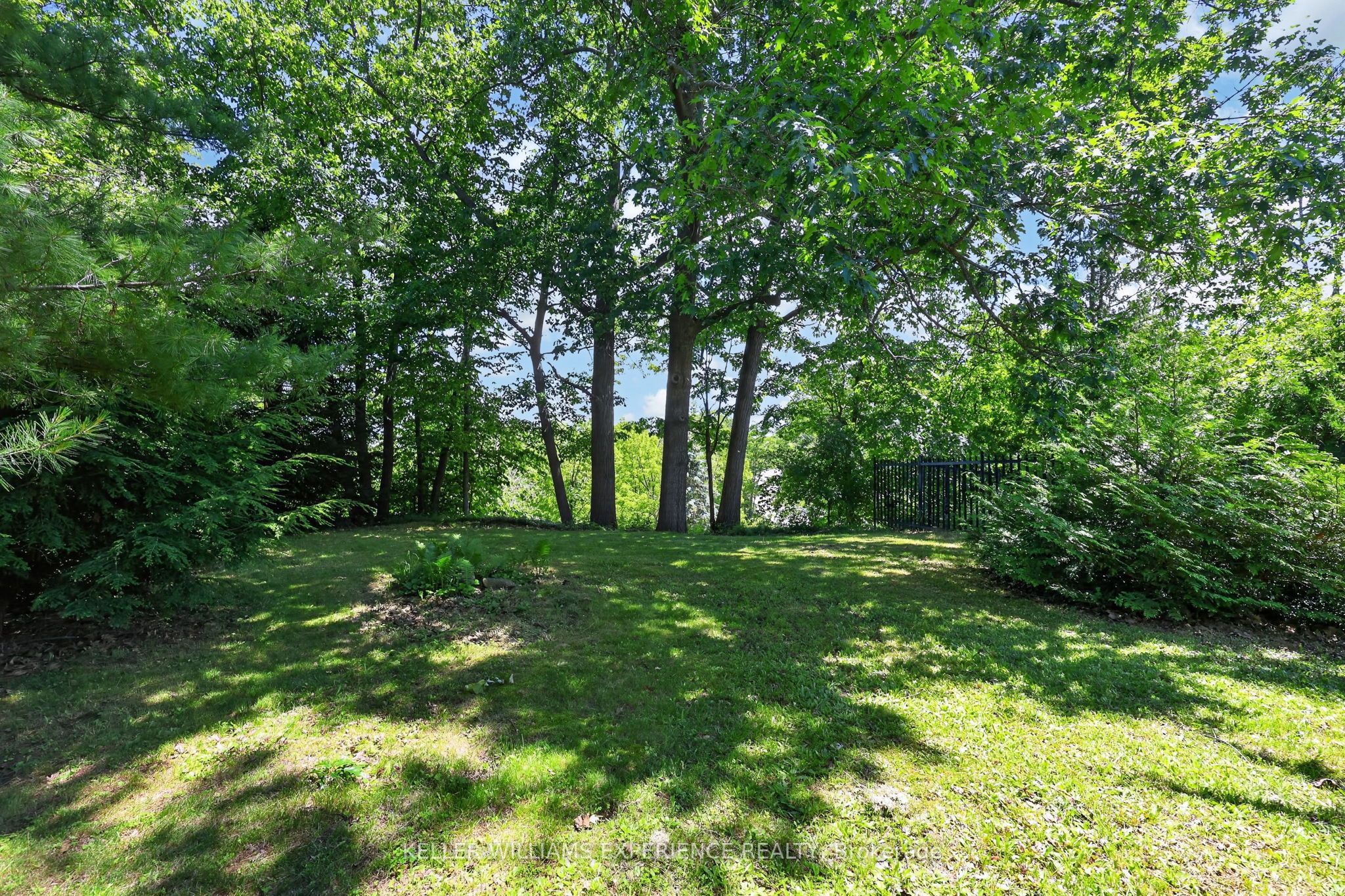68 Royal Oak Drive Property Photo 38