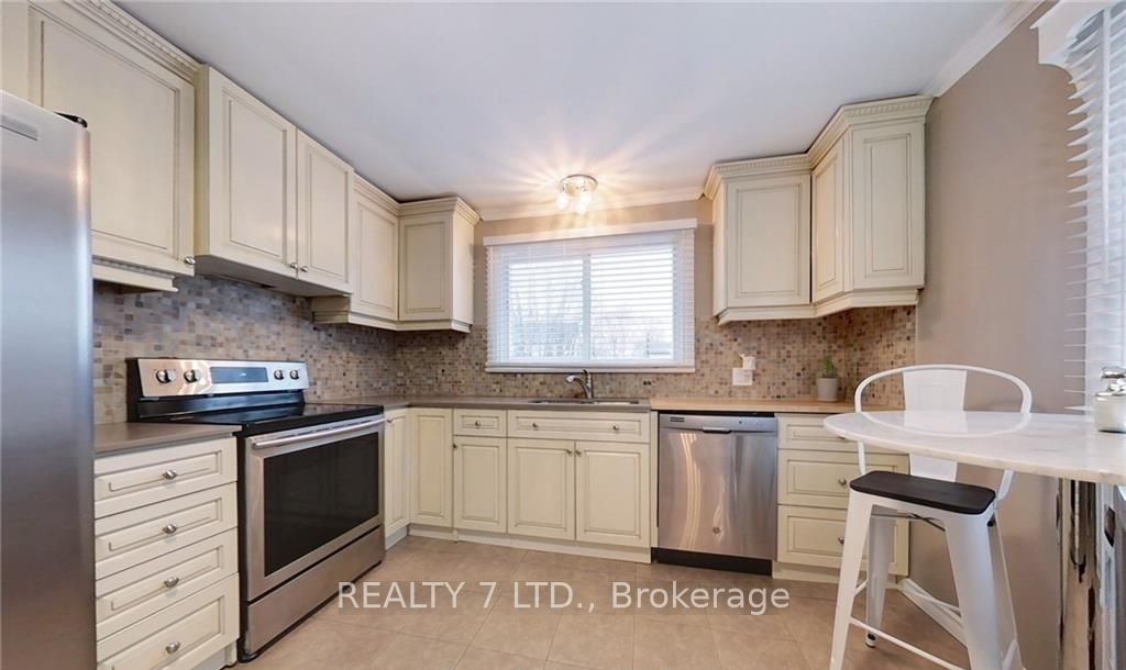 270 James Street E Property Photo 4