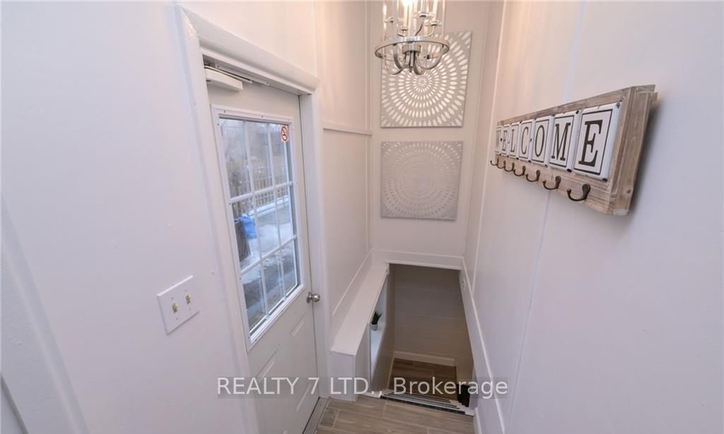270 James Street E Property Photo 14