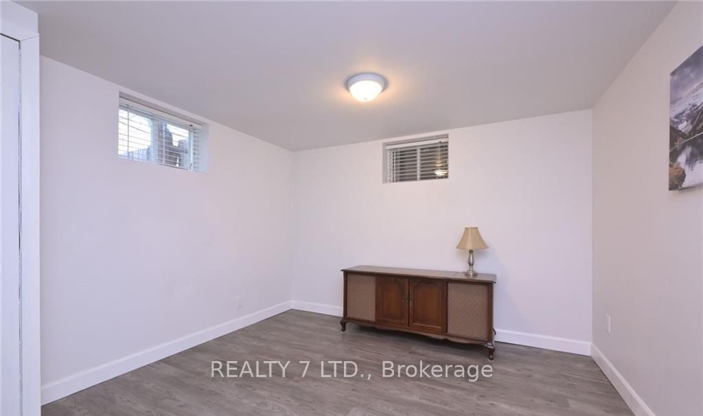 270 James Street E Property Photo 18