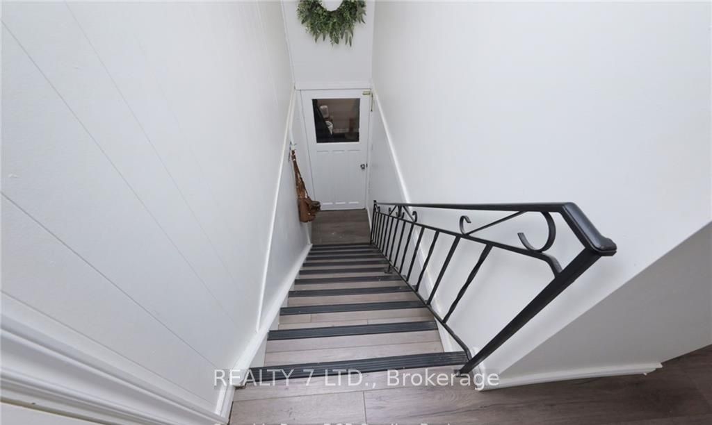 270 James Street E Property Photo 23