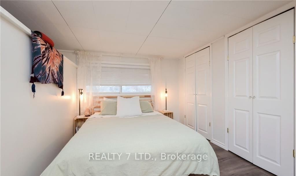 270 James Street E Property Photo 26