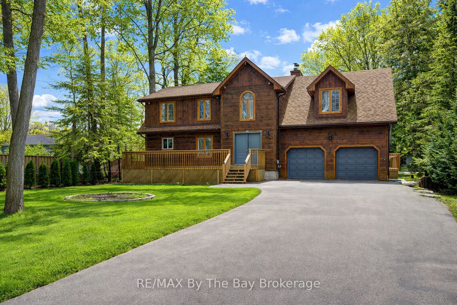 646 Oxbow Park Drive Property Photo 1