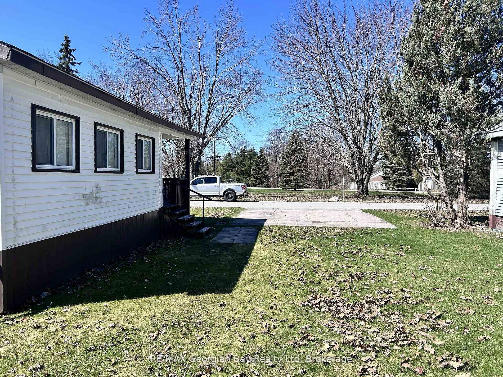 3 Northland Road Property Photo 22