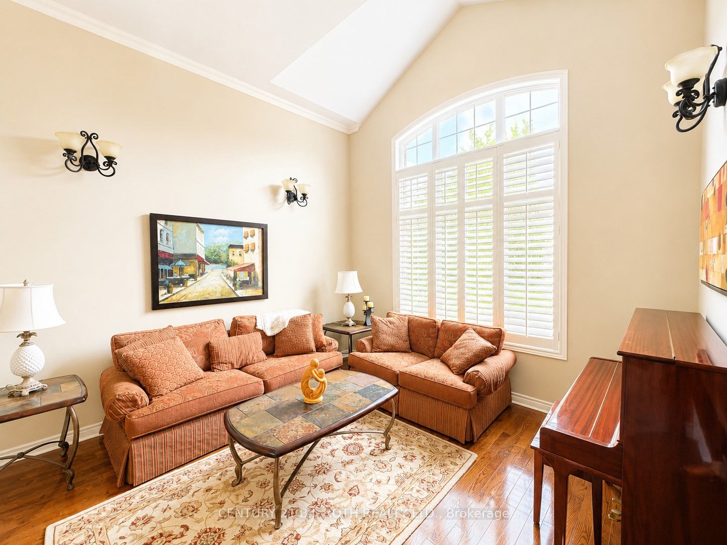 38 Camelot Square Property Photo 7