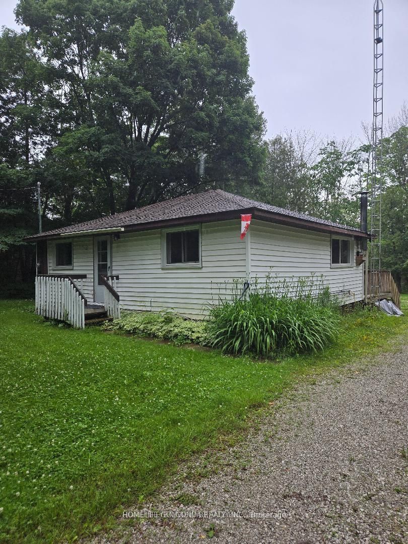 15 Poplar Crescent Property Photo 1