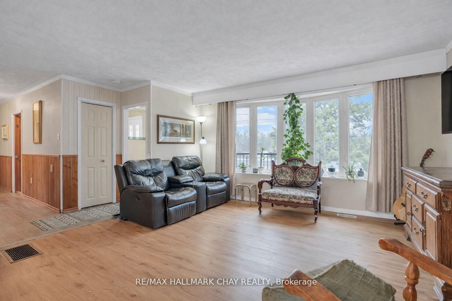 8315 93 Highway Property Photo 10